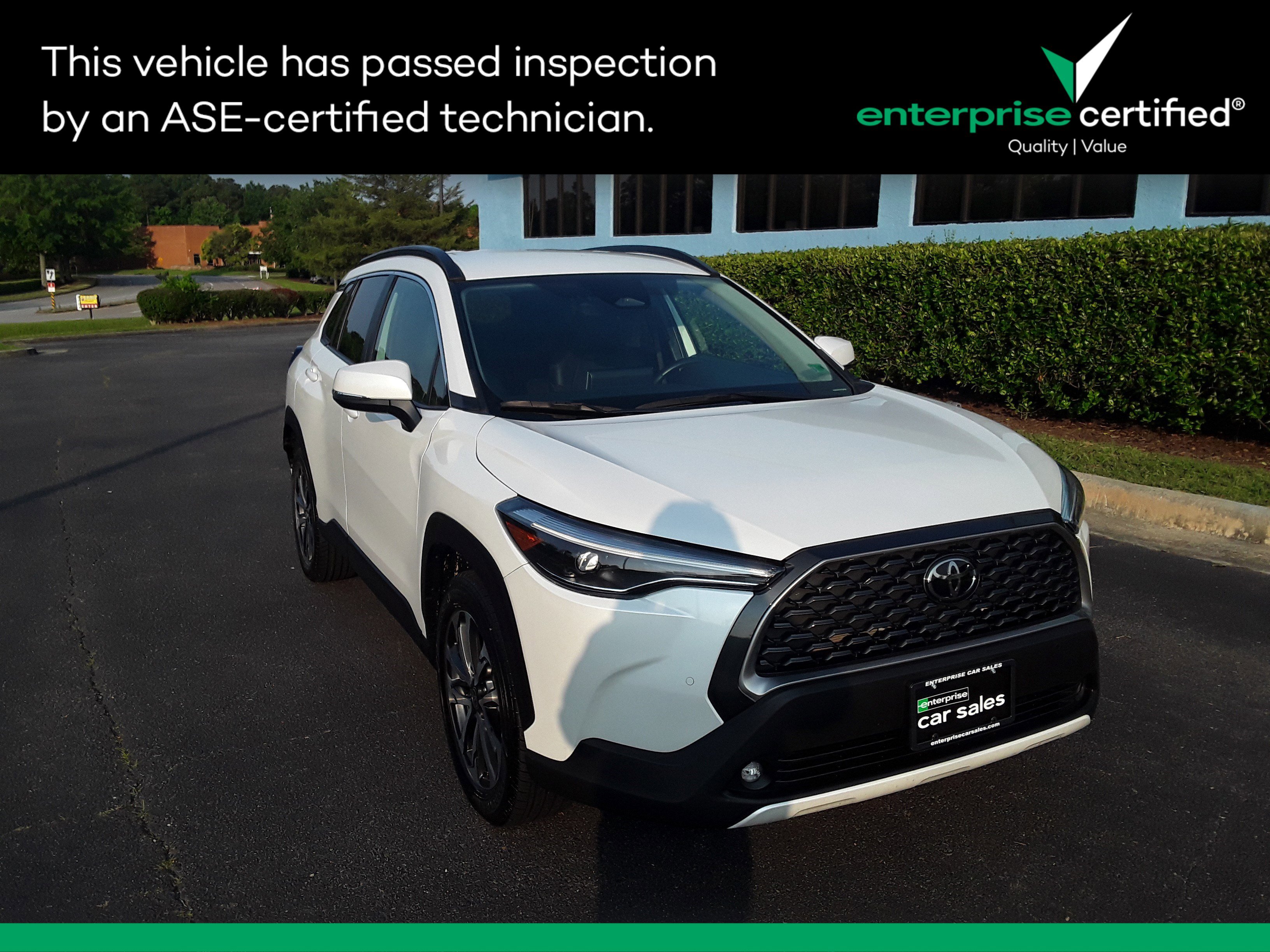 2023 Toyota Corolla Cross XLE 4WD