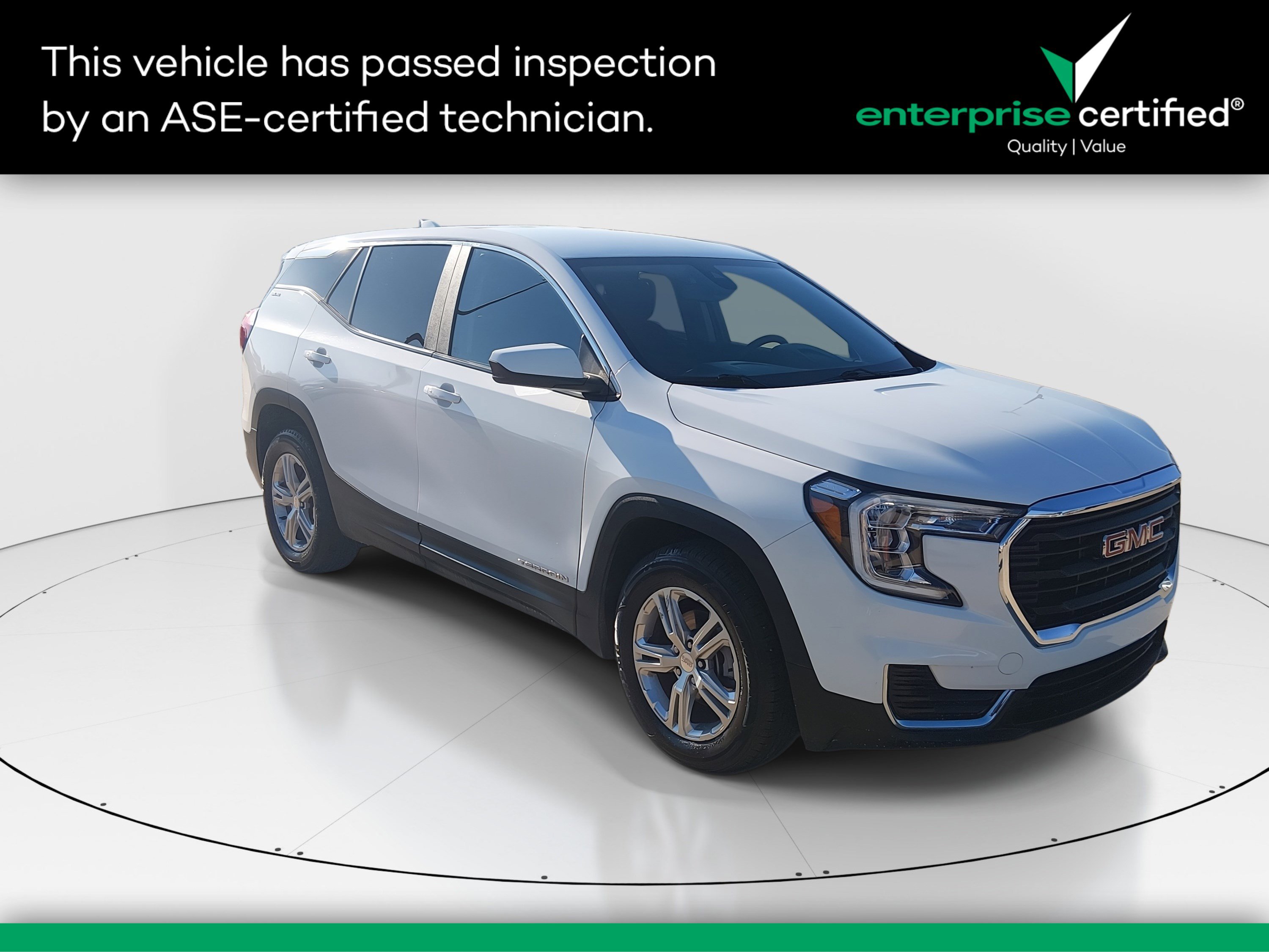 2024 GMC Terrain SLE's photo