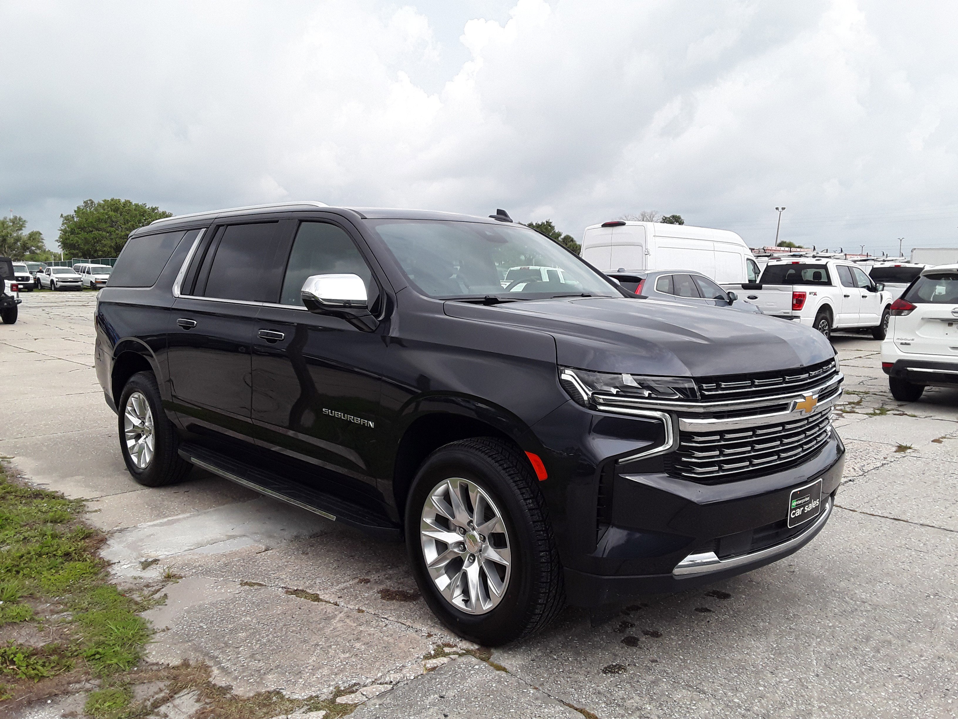 2023 Chevrolet Suburban Premier 2WD 4dr