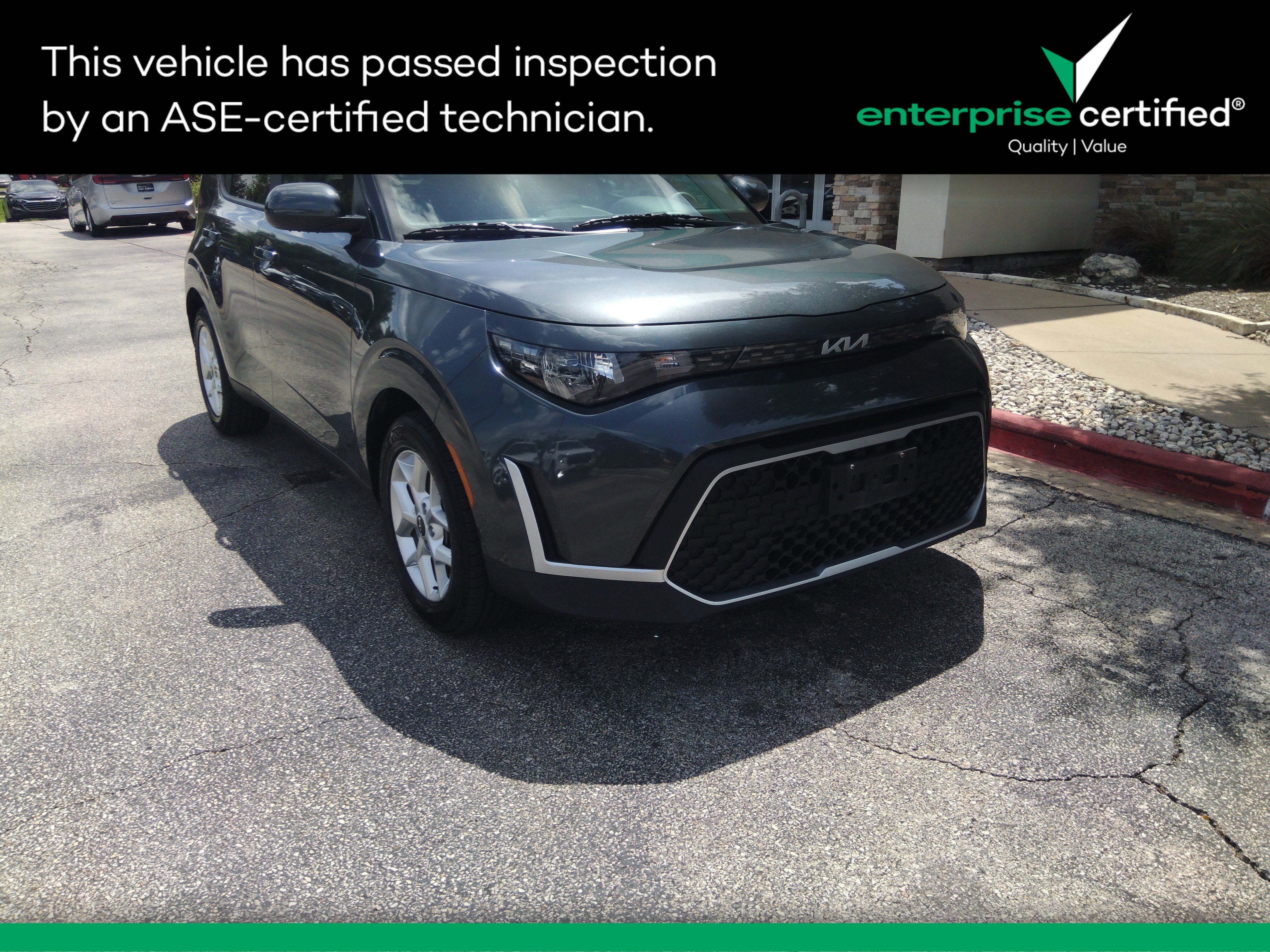 Used 2023 Kia Soul LX IVT