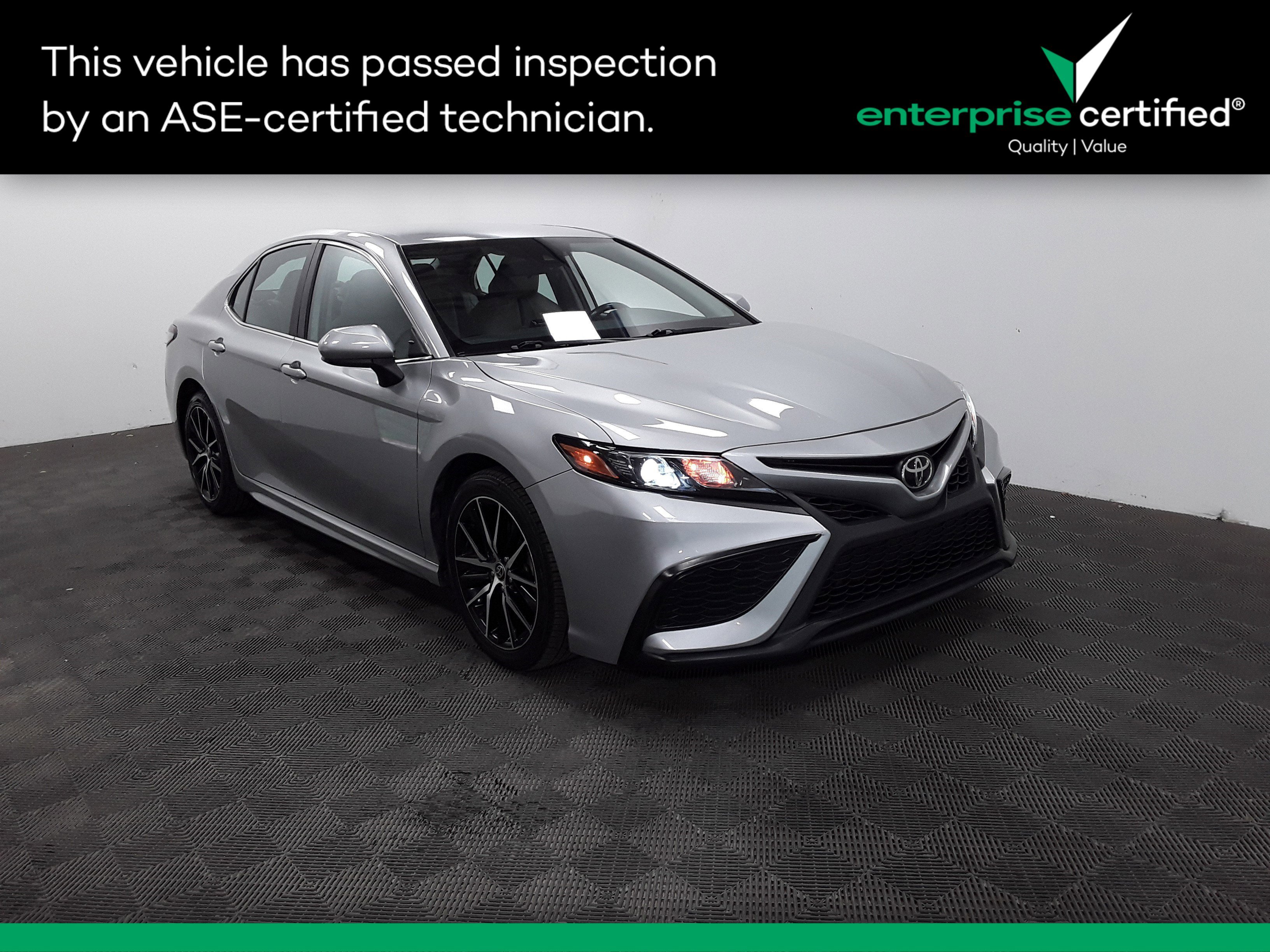 2021 Toyota Camry SE Auto