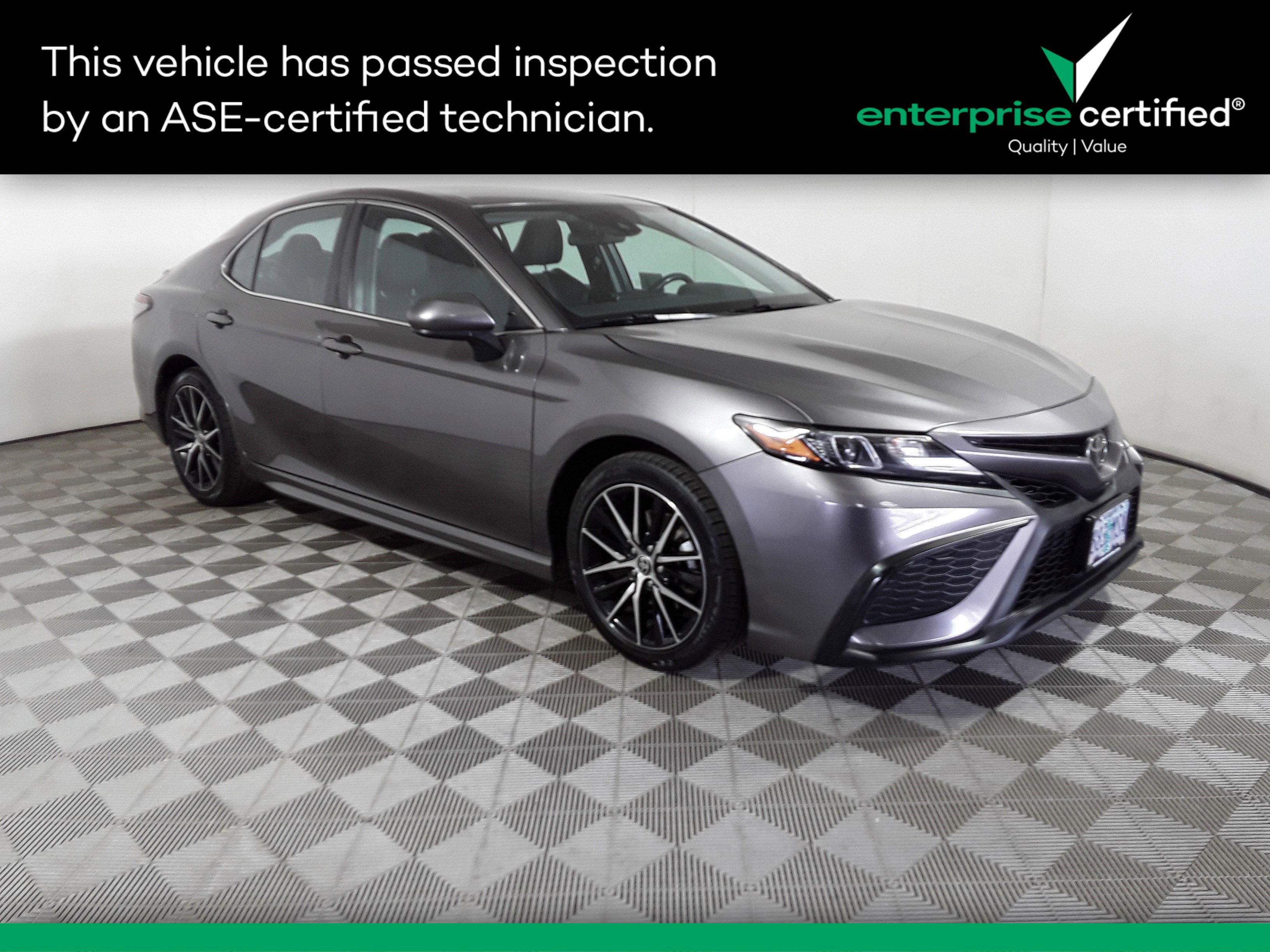2021 Toyota Camry SE Auto