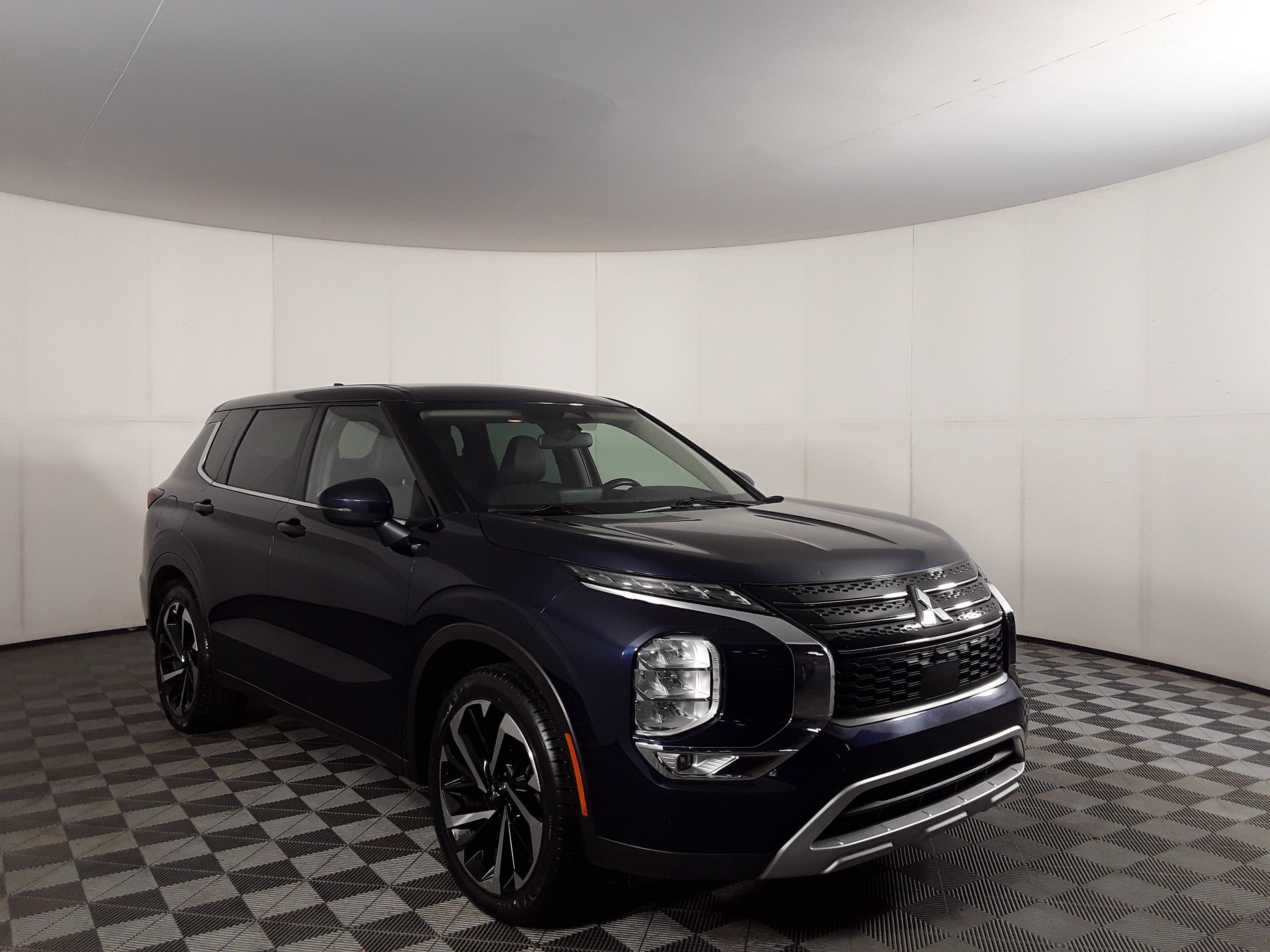 2023 Mitsubishi Outlander SE Black Edition FWD