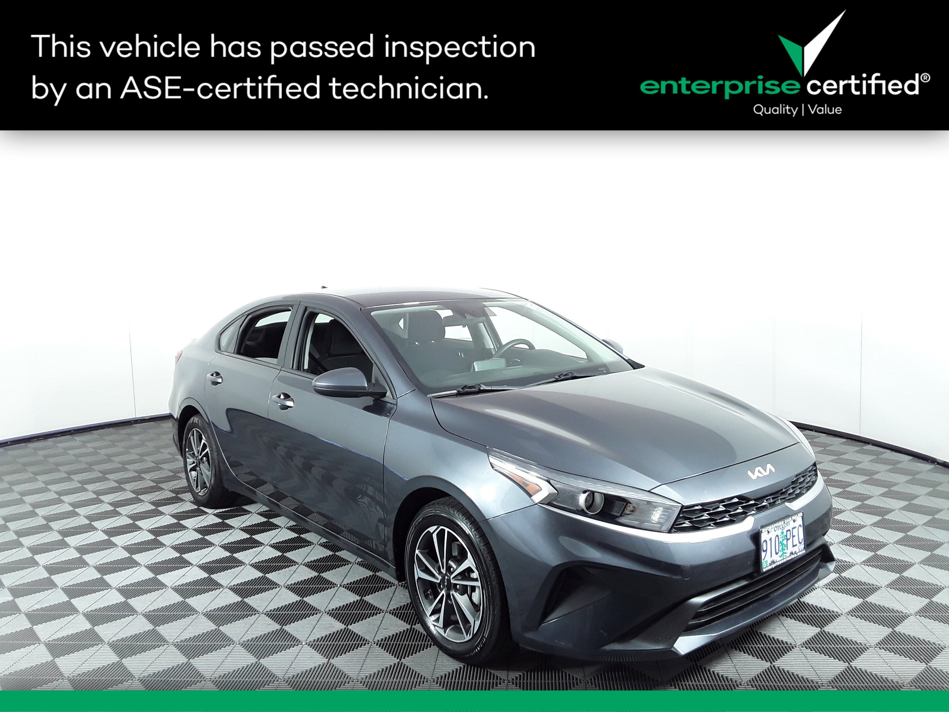 Used 2023 Kia Forte LXS IVT
