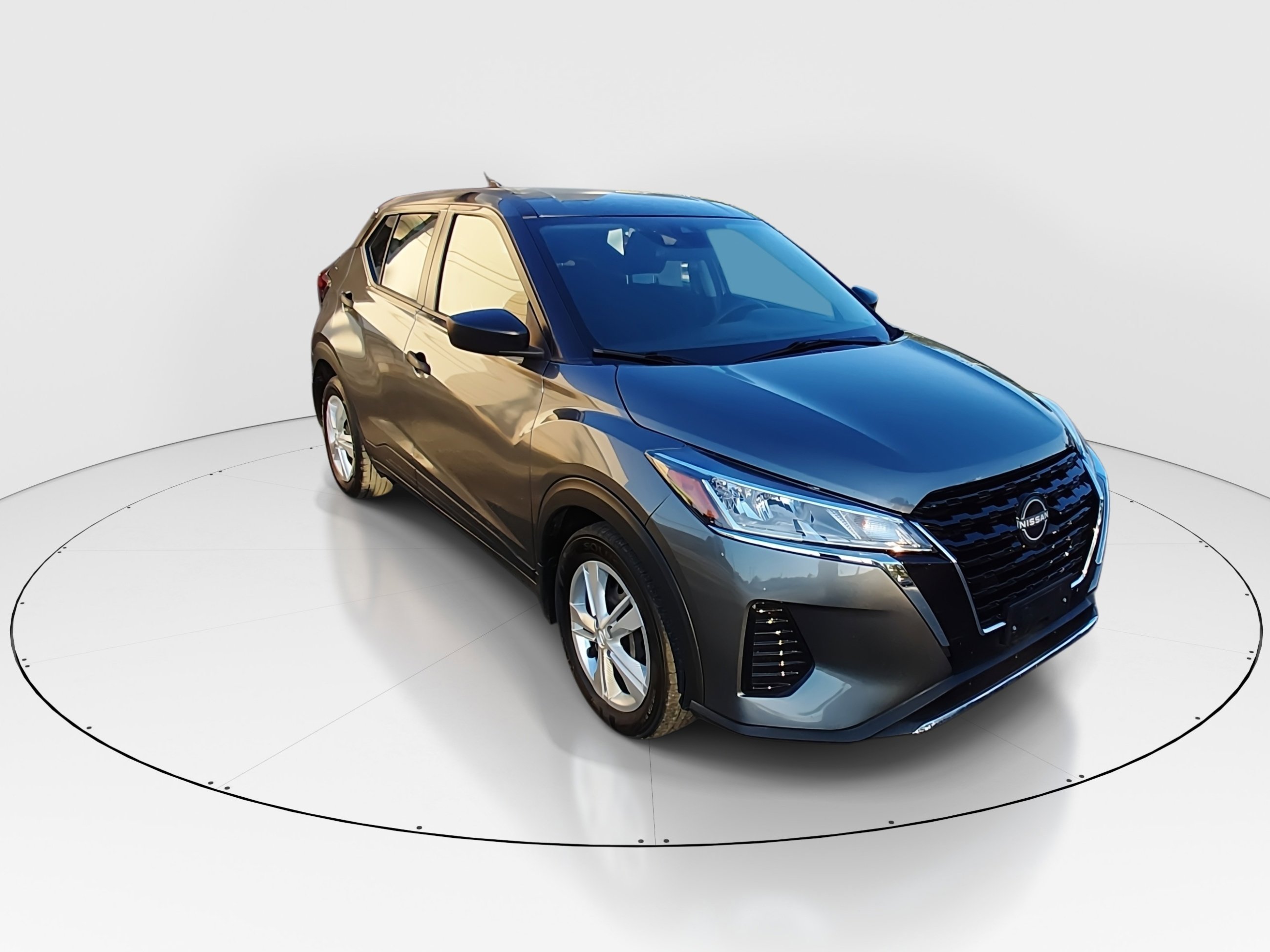 Used 2023 Nissan Kicks S FWD