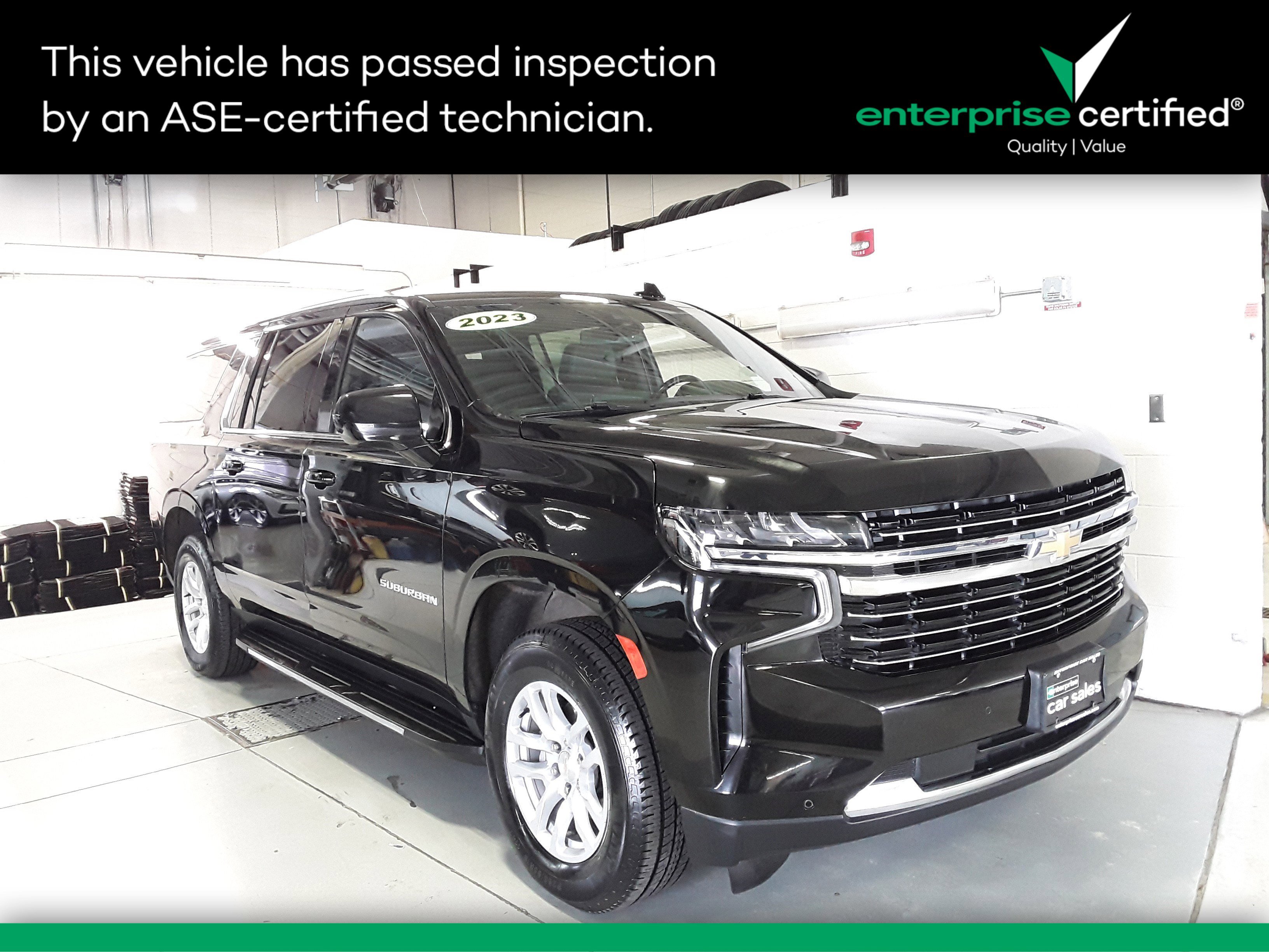 2023 Chevrolet Suburban 4WD 4dr LT