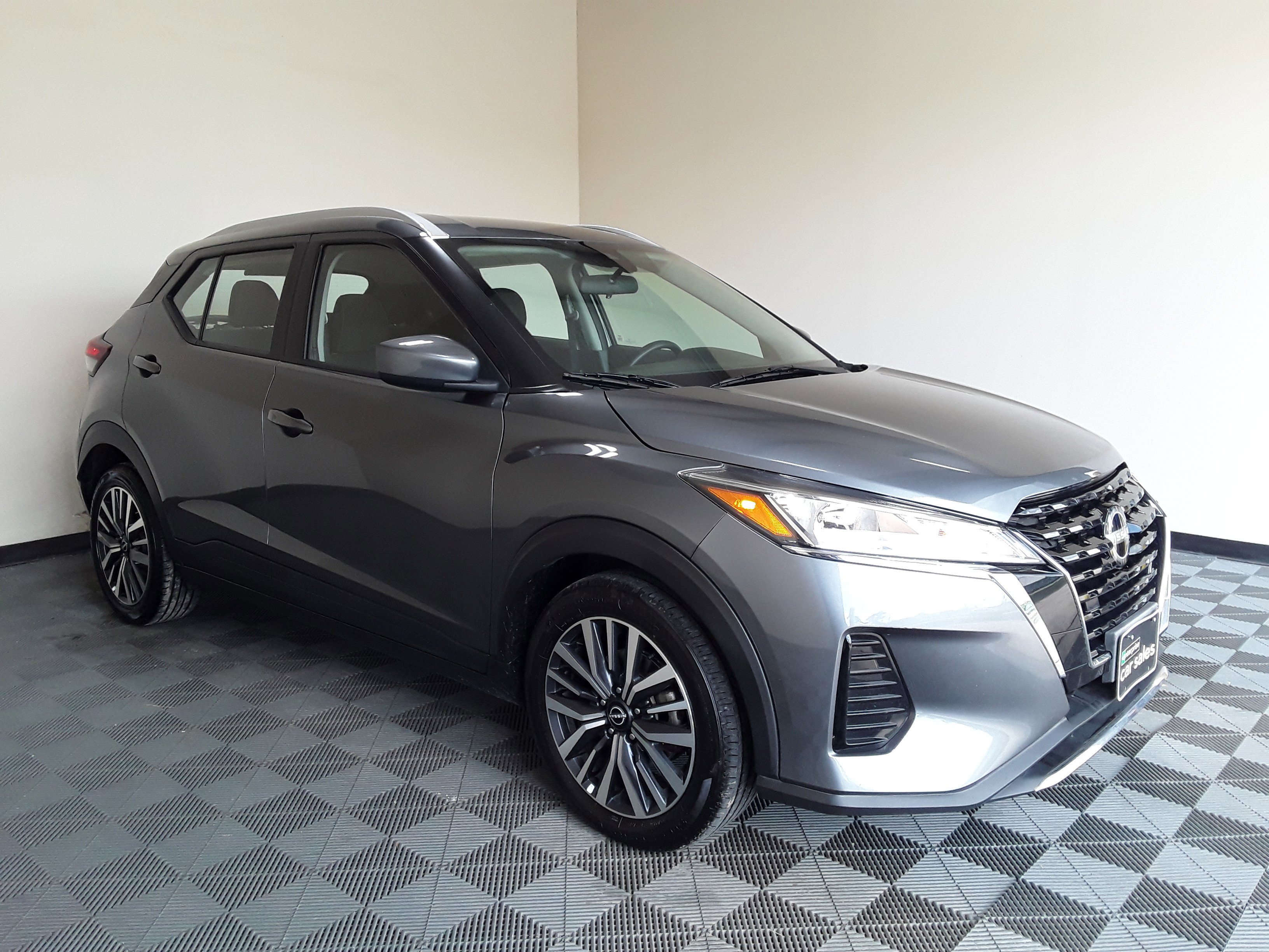 2022 Nissan Kicks SV FWD