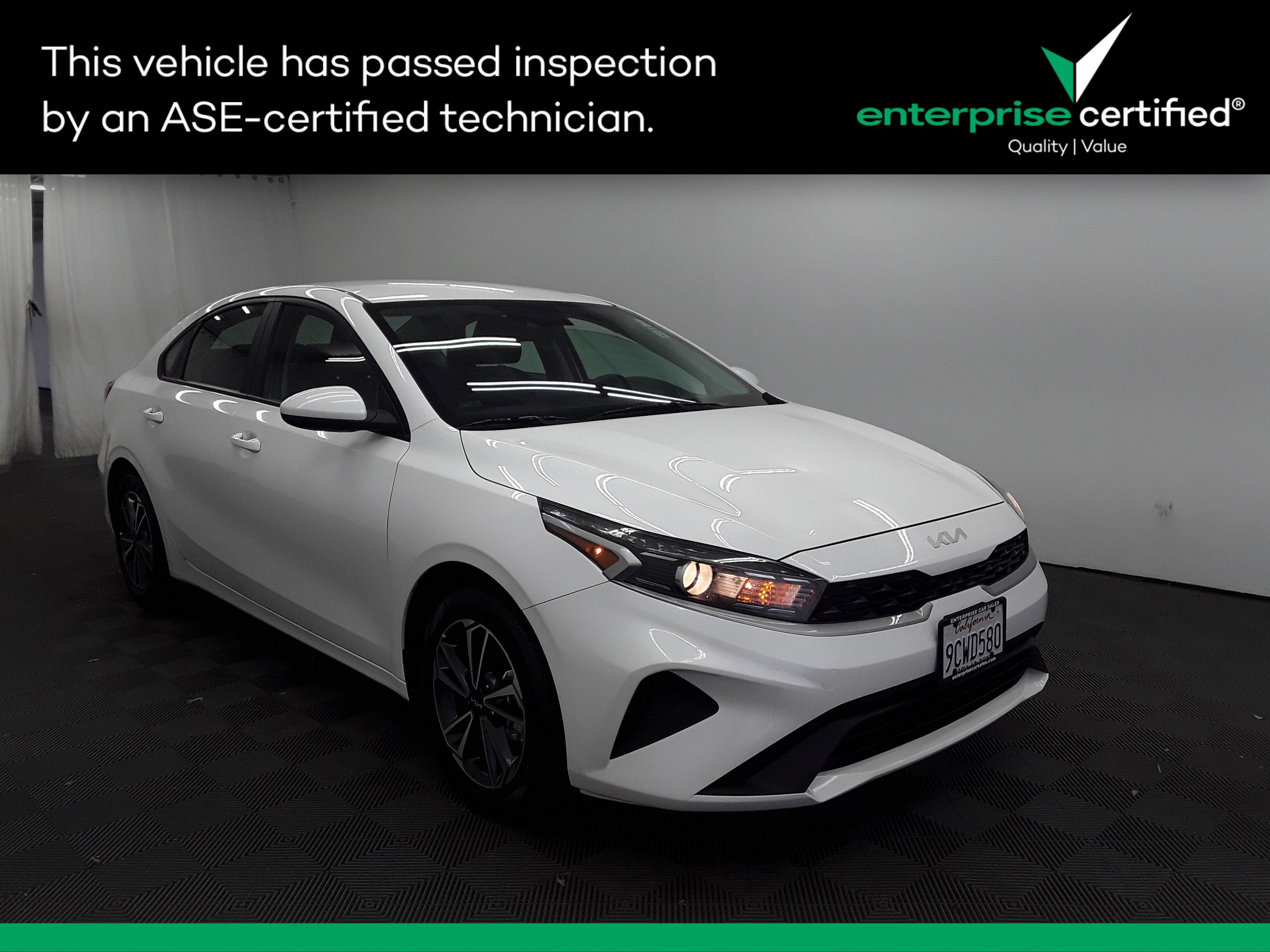 2023 Kia Forte LXS IVT