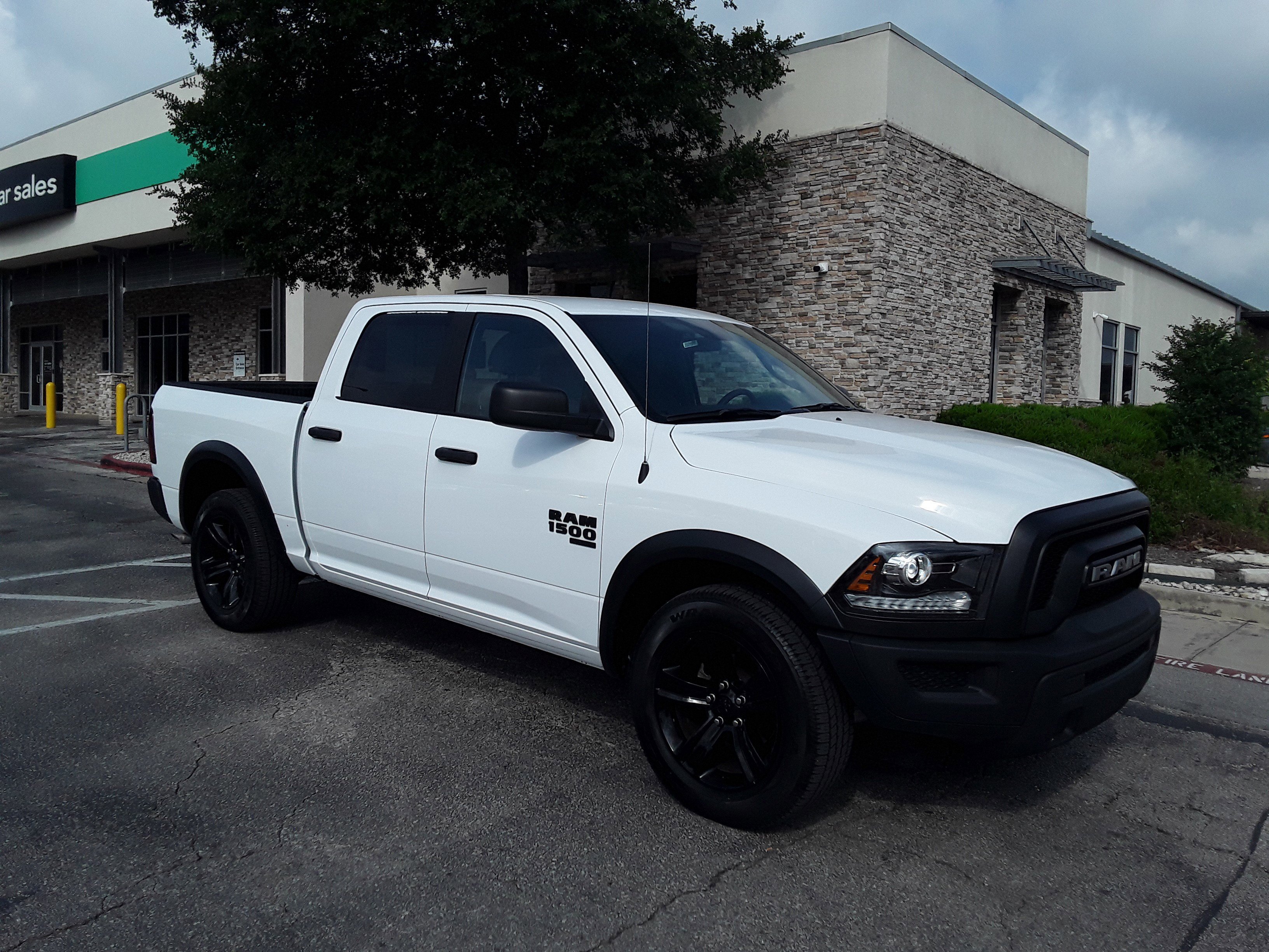 2024 Ram 1500 Classic Warlock 4x2 Crew Cab 5'7