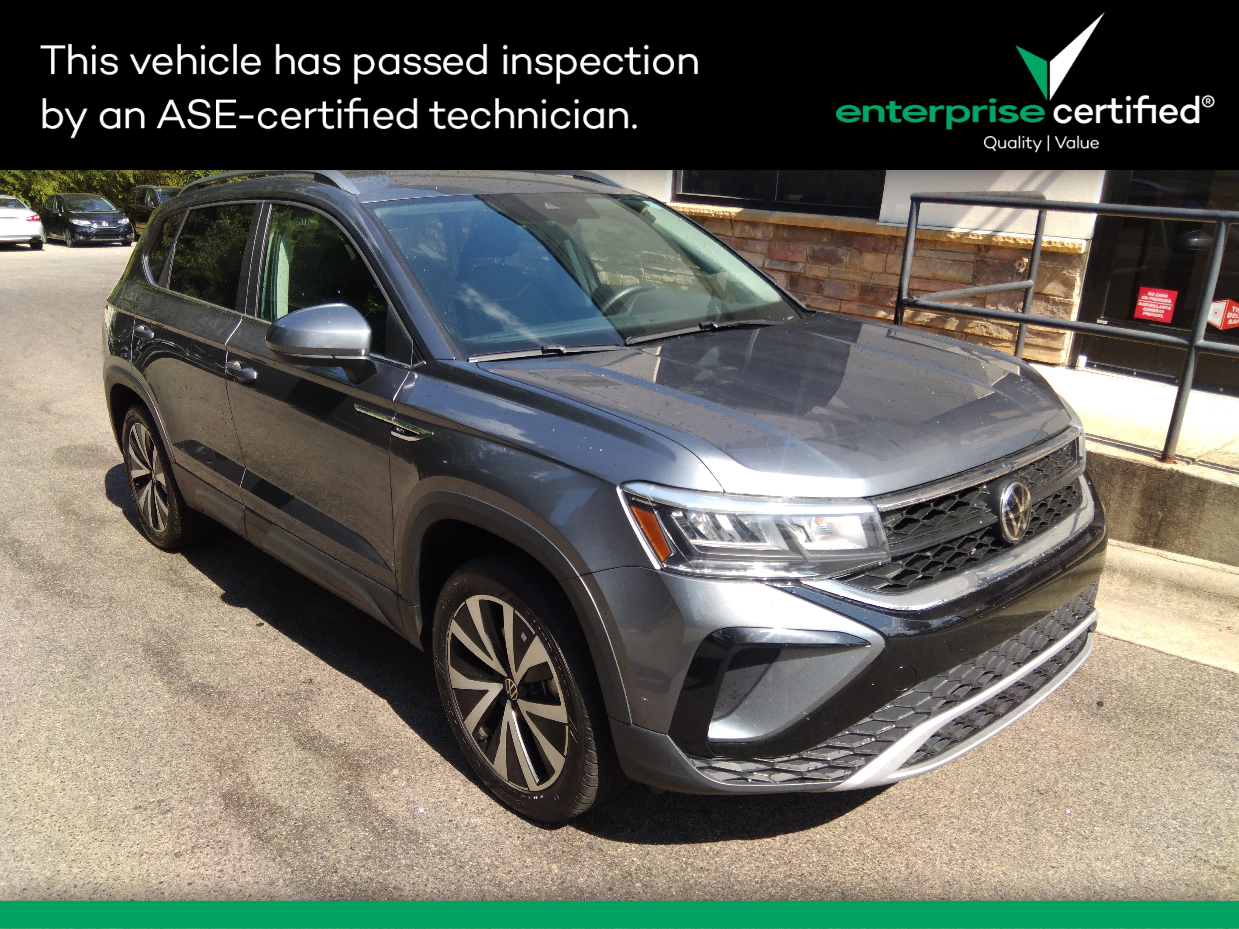 Used 2024 Volkswagen Taos SE FWD