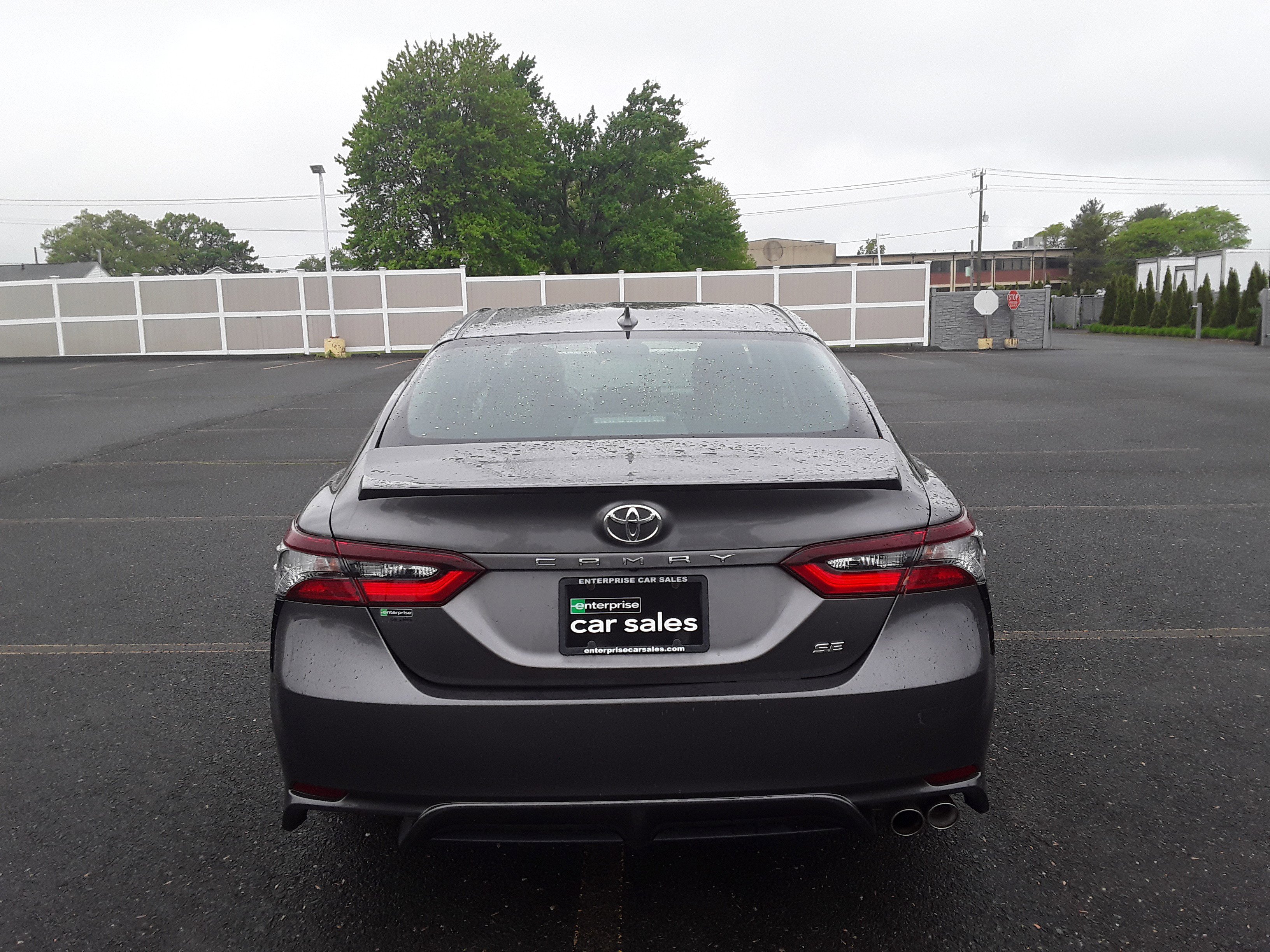 Image 3 of Used 2021 Toyota Camry SE Auto