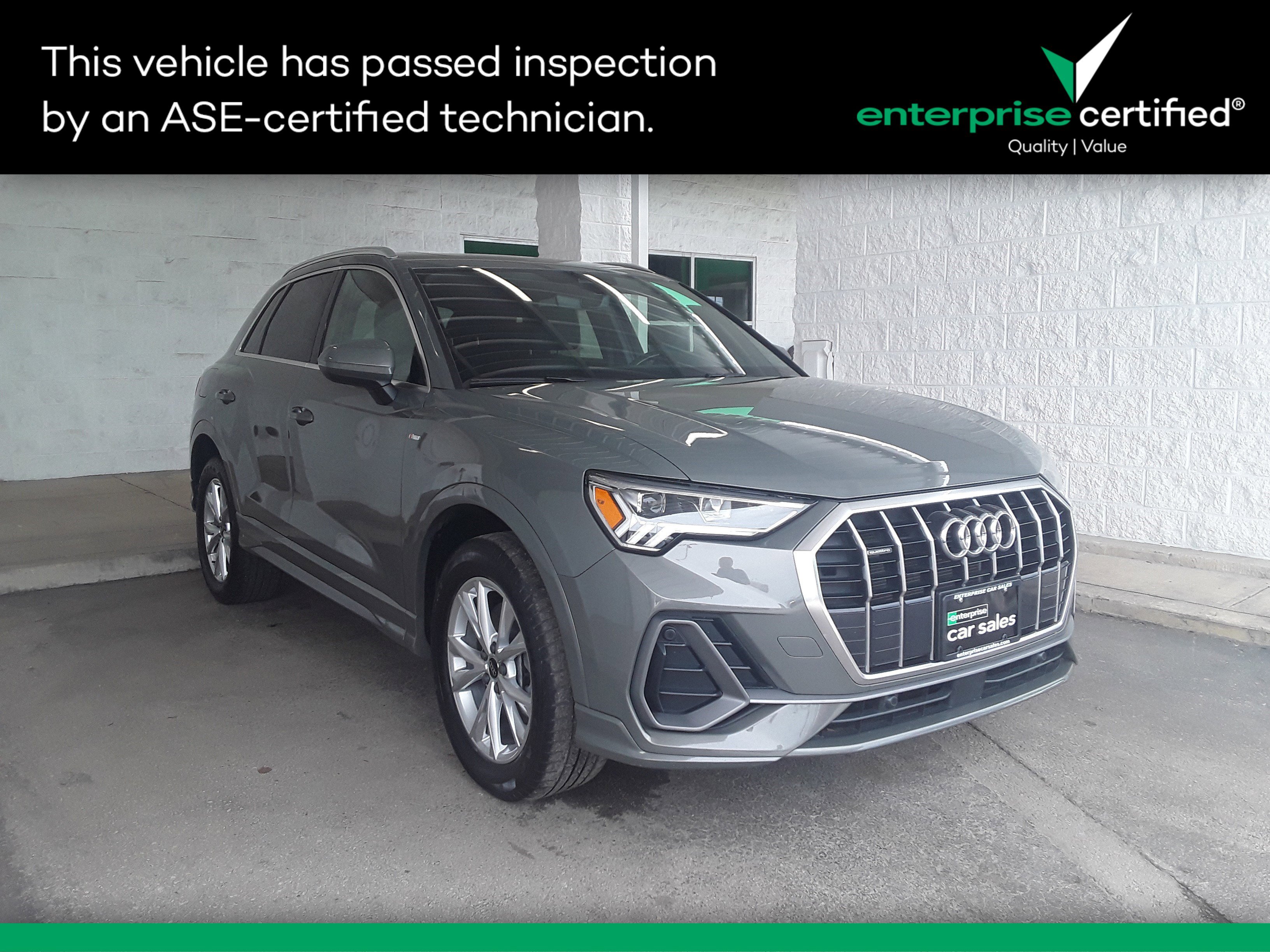2023 Audi Q3 S line Premium 45 TFSI quattro
