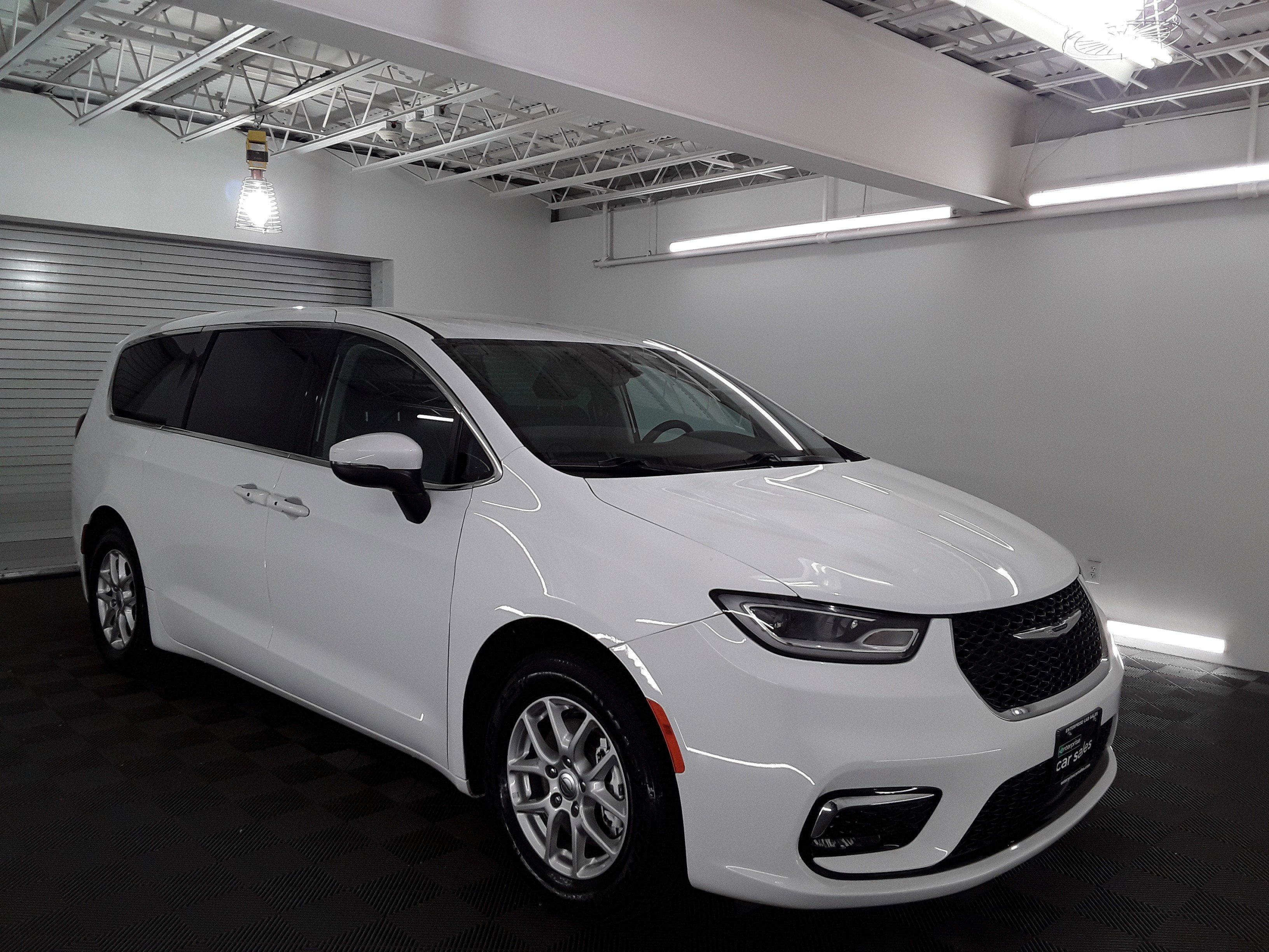 2023 Chrysler Pacifica Touring L FWD