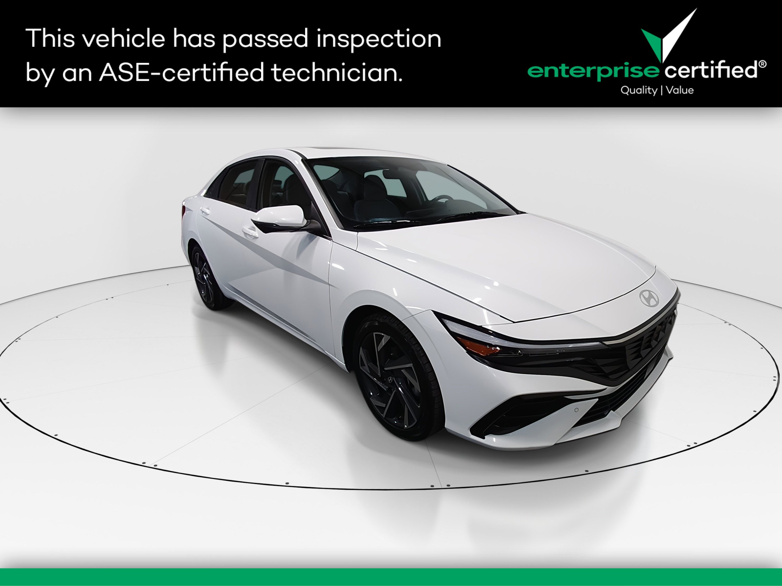 2024 Hyundai Elantra Limited's photo