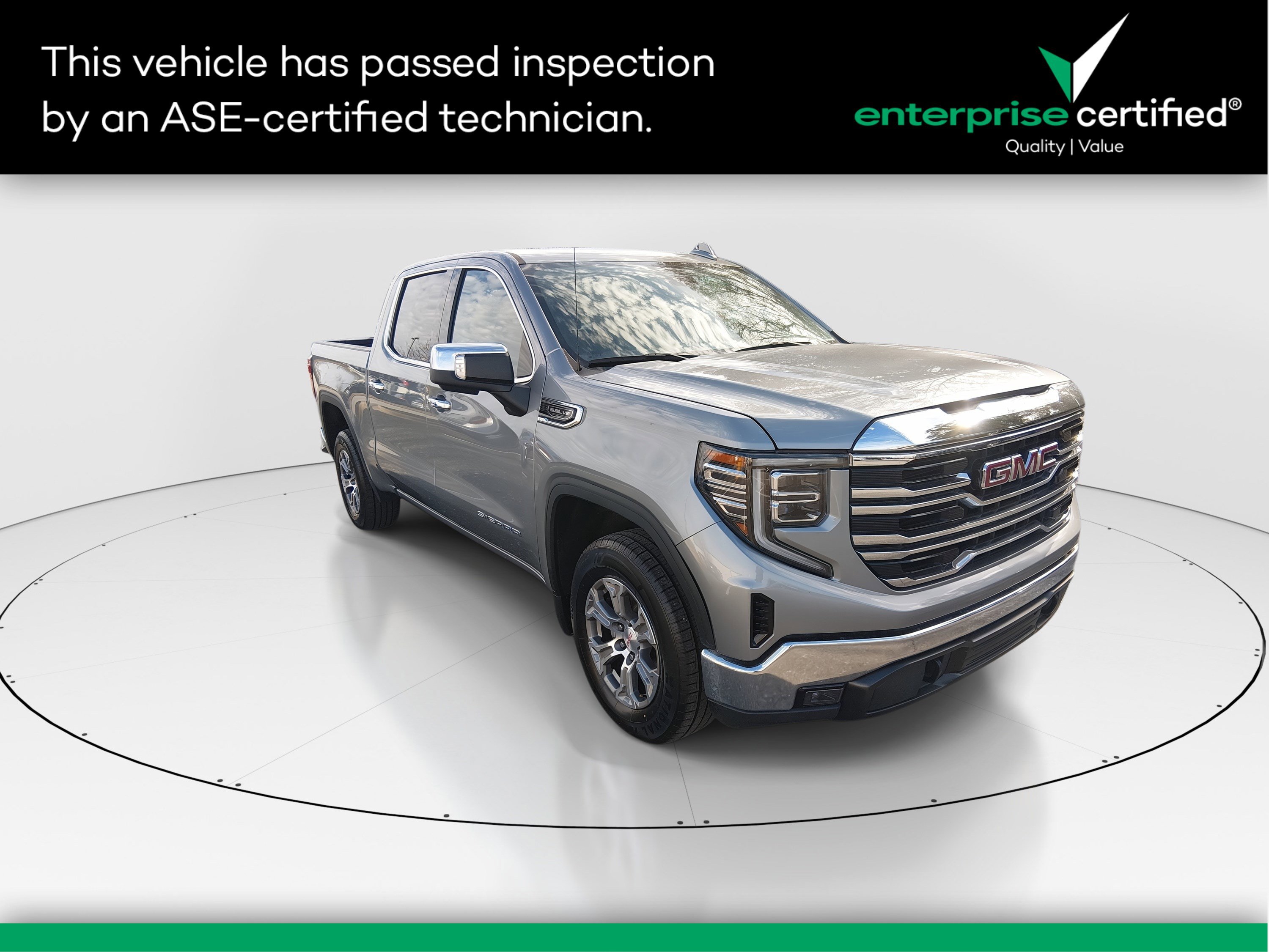 2024 GMC Sierra 1500 SLT's photo