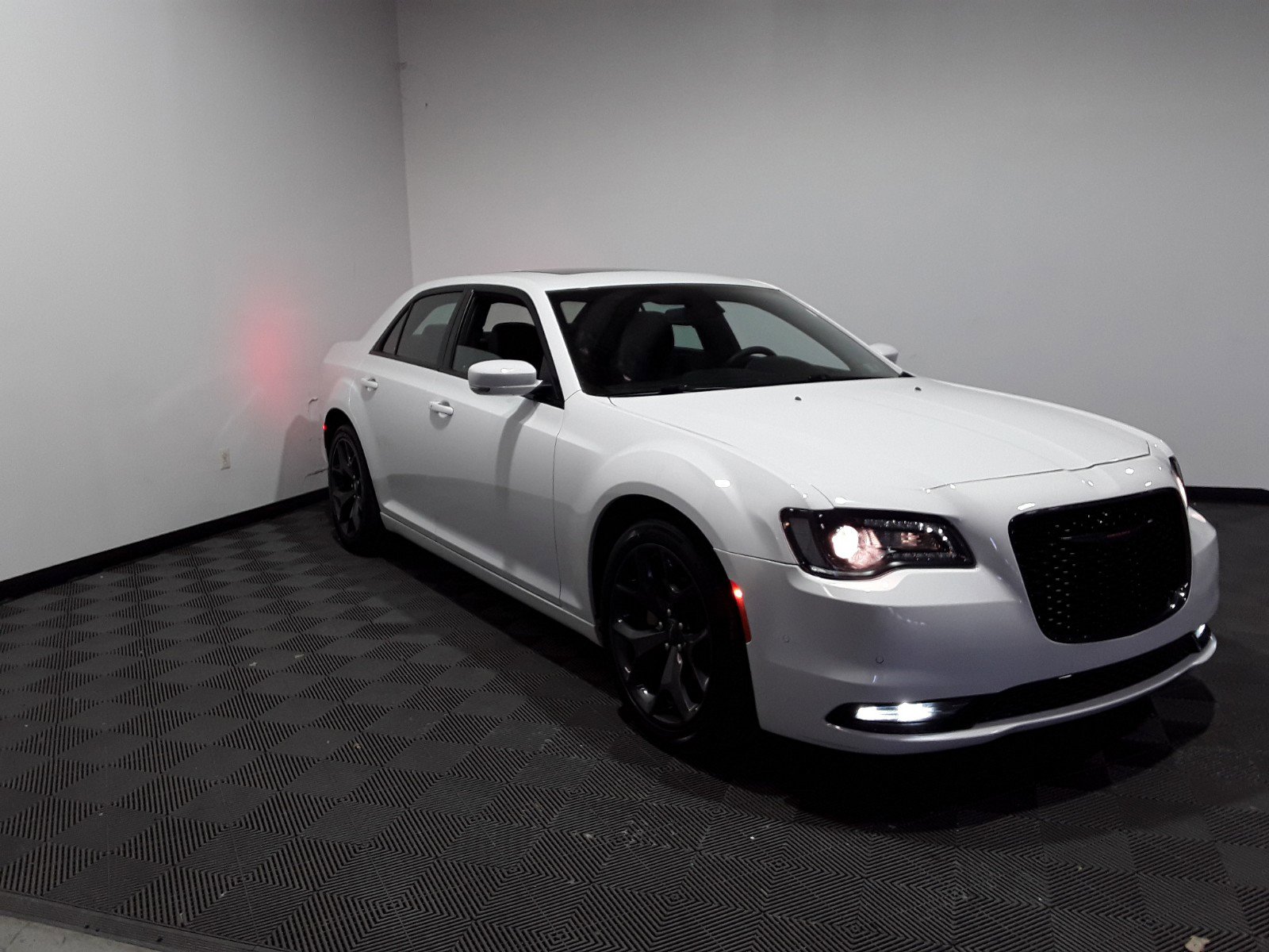 2023 Chrysler 300 300S RWD