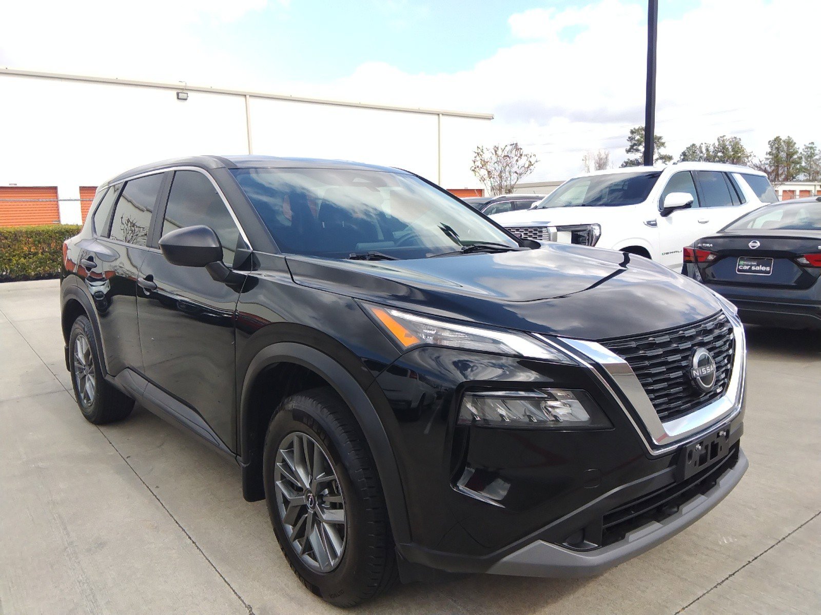 2023 Nissan Rogue S