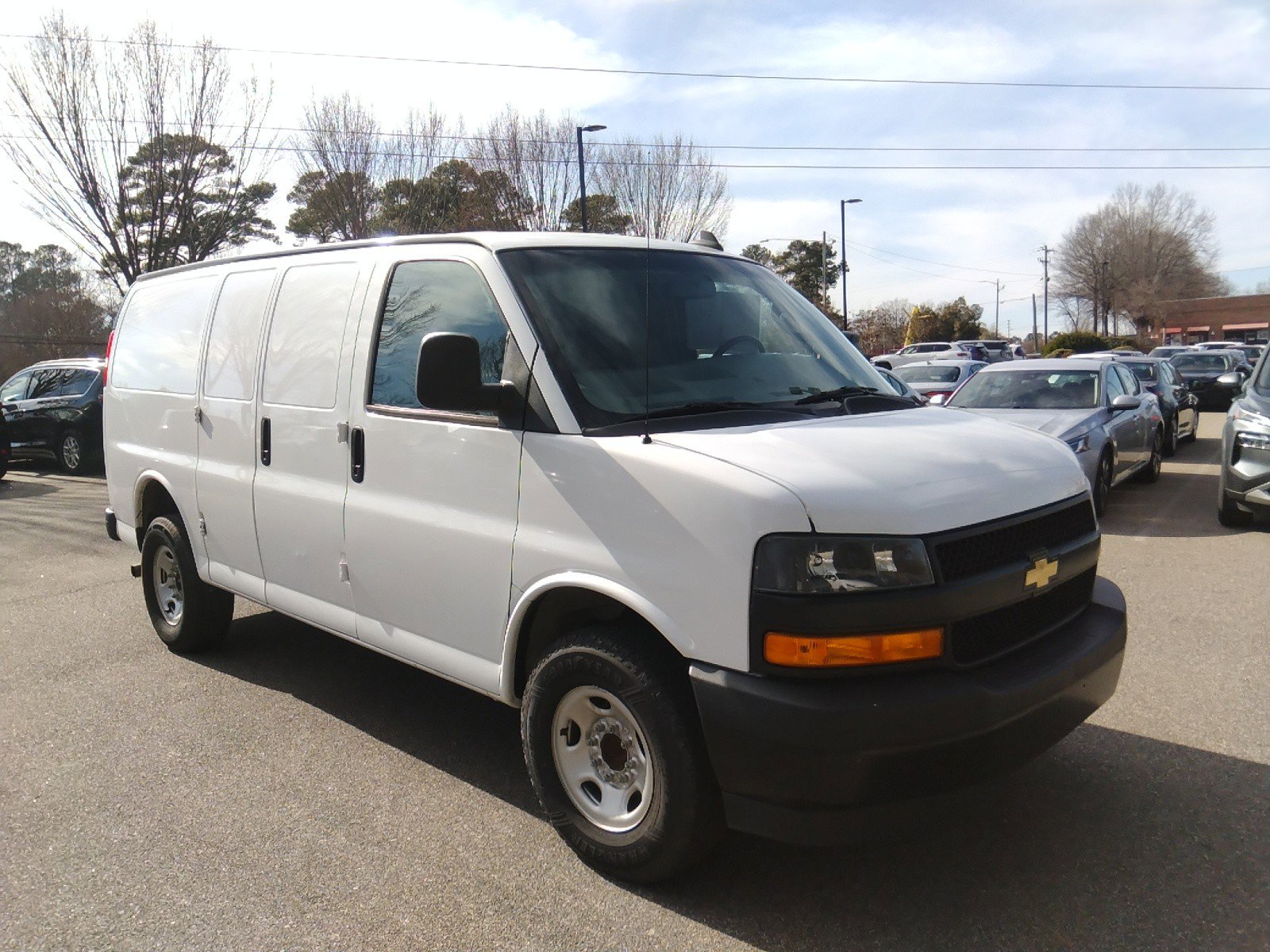 2022 Chevrolet Express Cargo Van RWD 2500 135