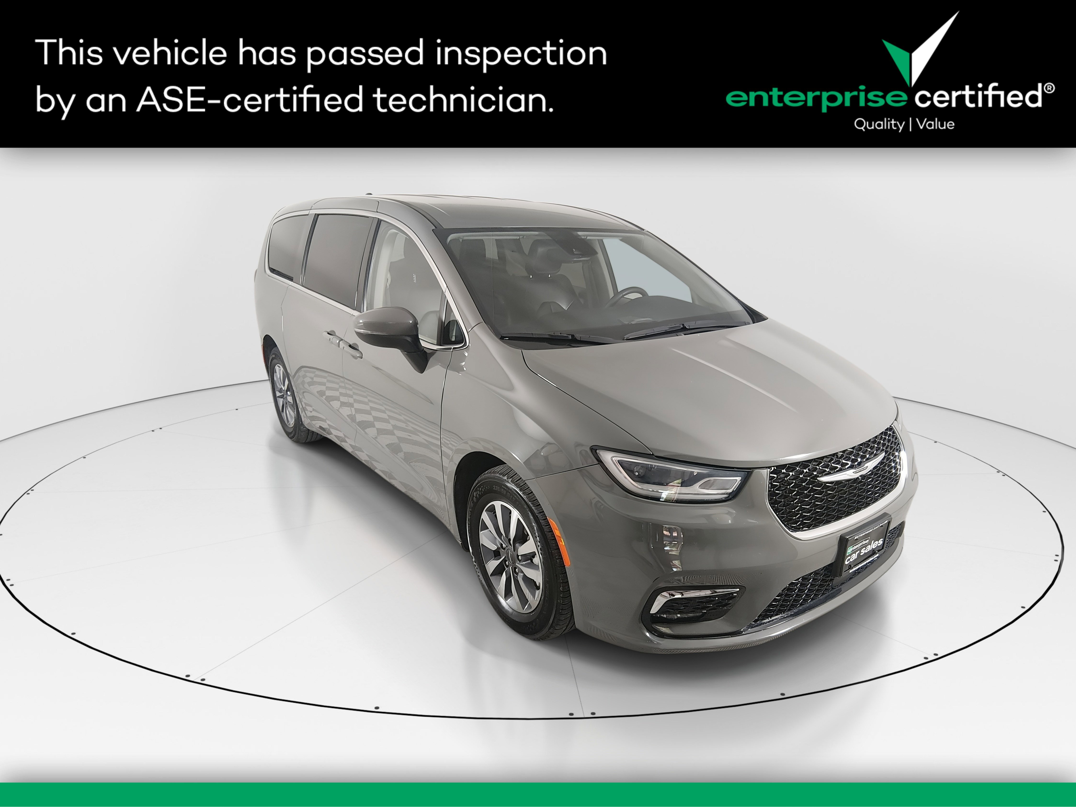 Used 2023 Chrysler Pacifica Hybrid Touring L FWD