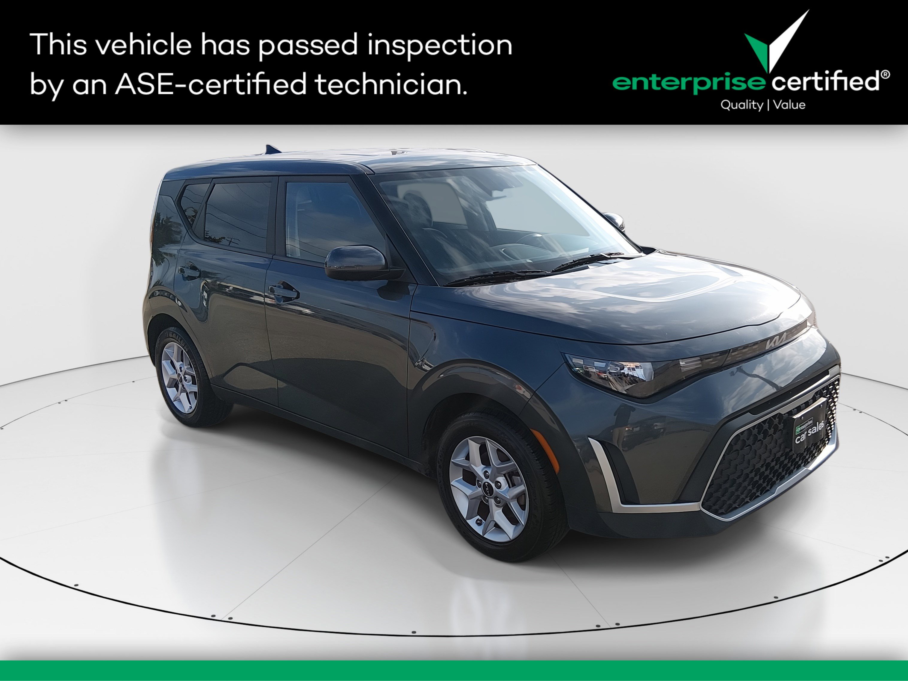 2023 Kia Soul LX's photo