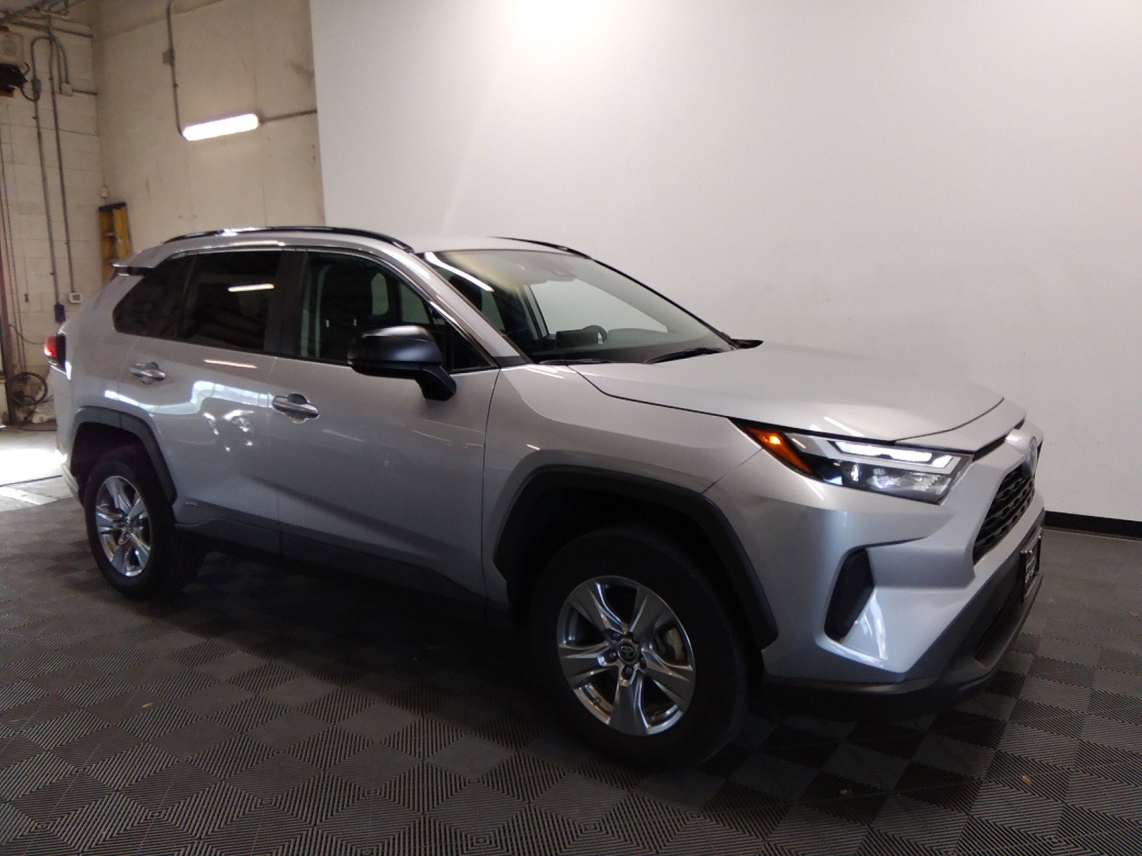 2024 Toyota RAV4 Hybrid LE AWD