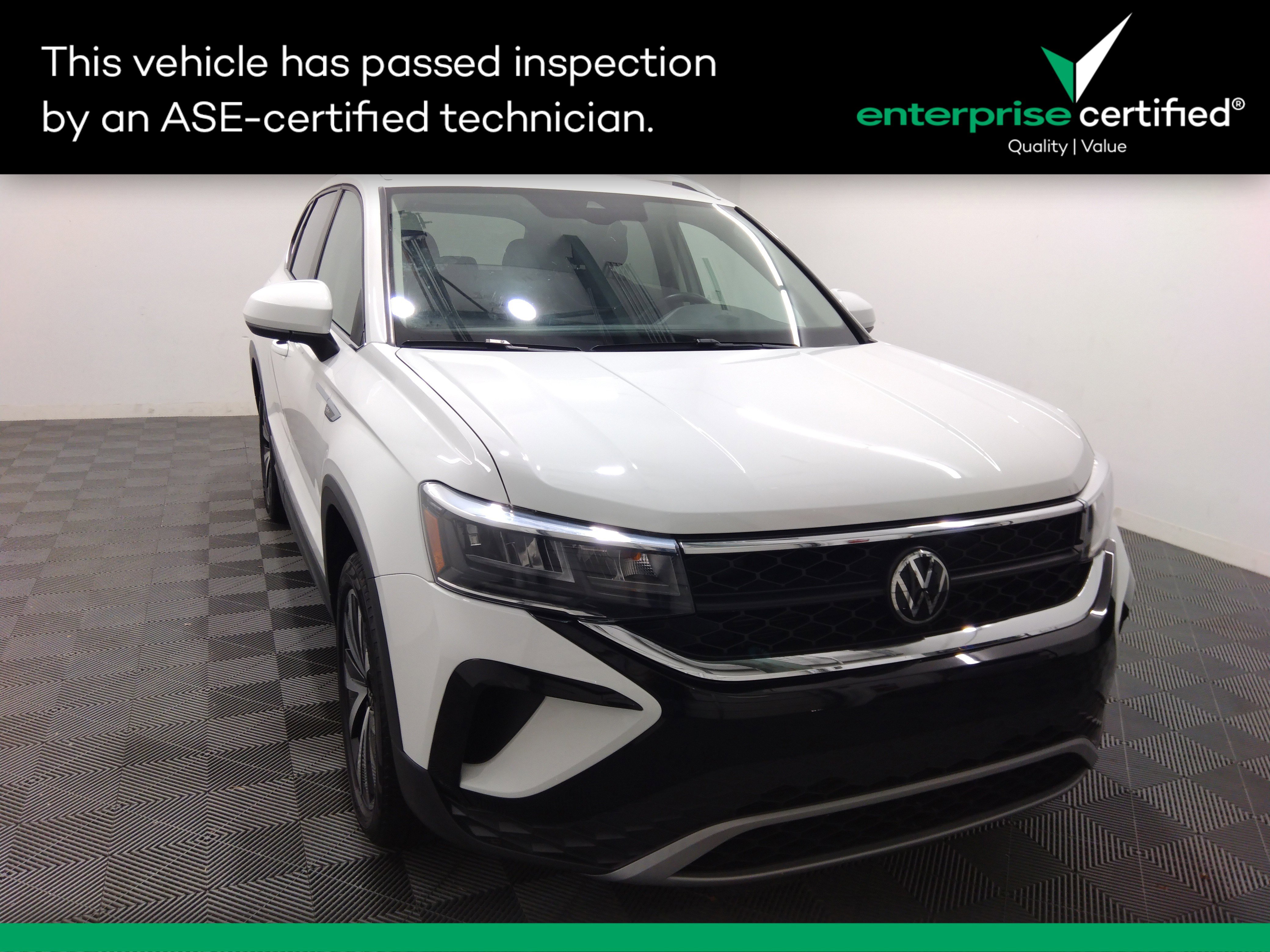 Used 2024 Volkswagen Taos SE FWD
