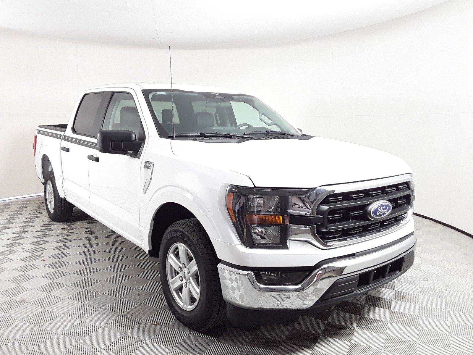 Used 2023 Ford F-150 XLT 2WD SuperCrew 5.5' Box