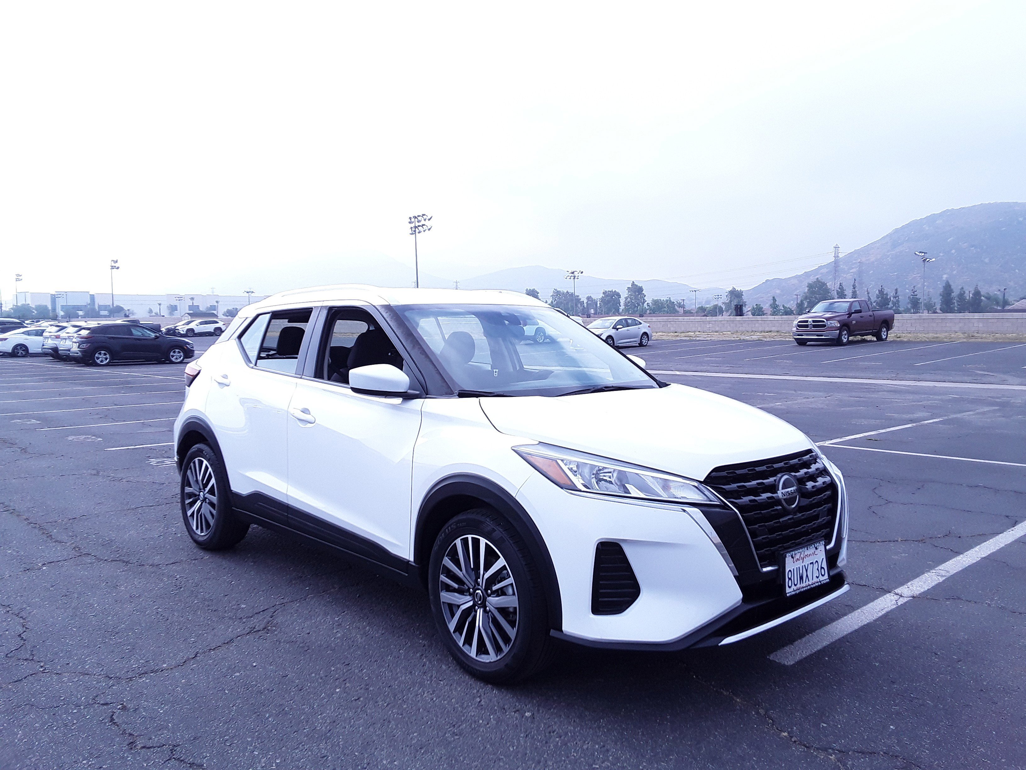 2021 Nissan Kicks SV FWD