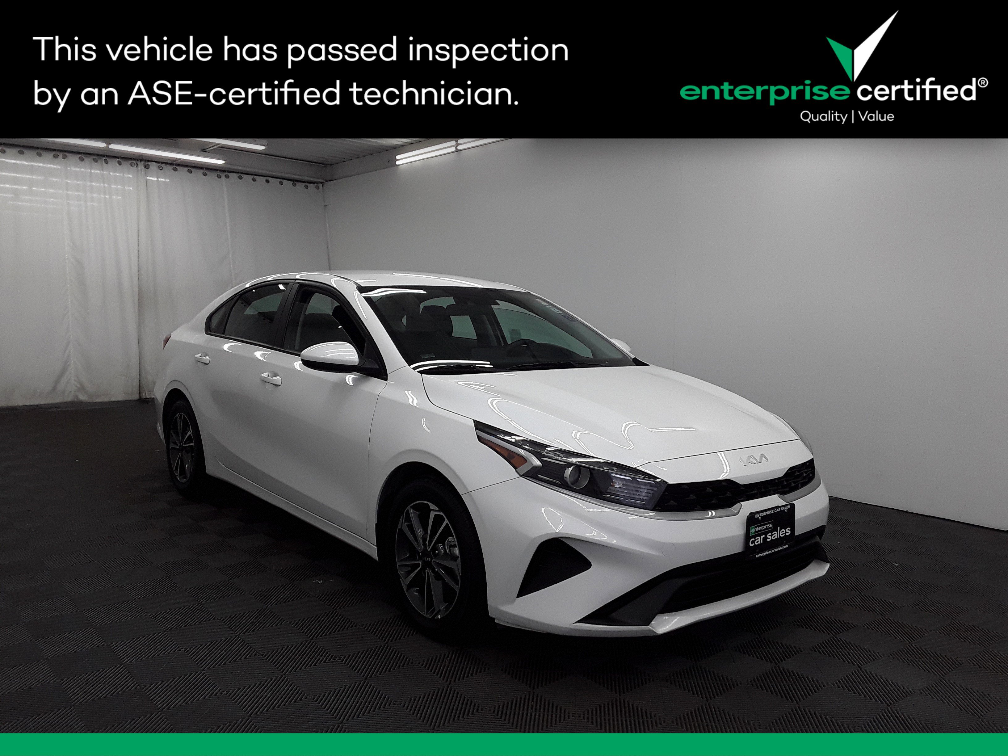 Used 2023 Kia Forte LXS IVT