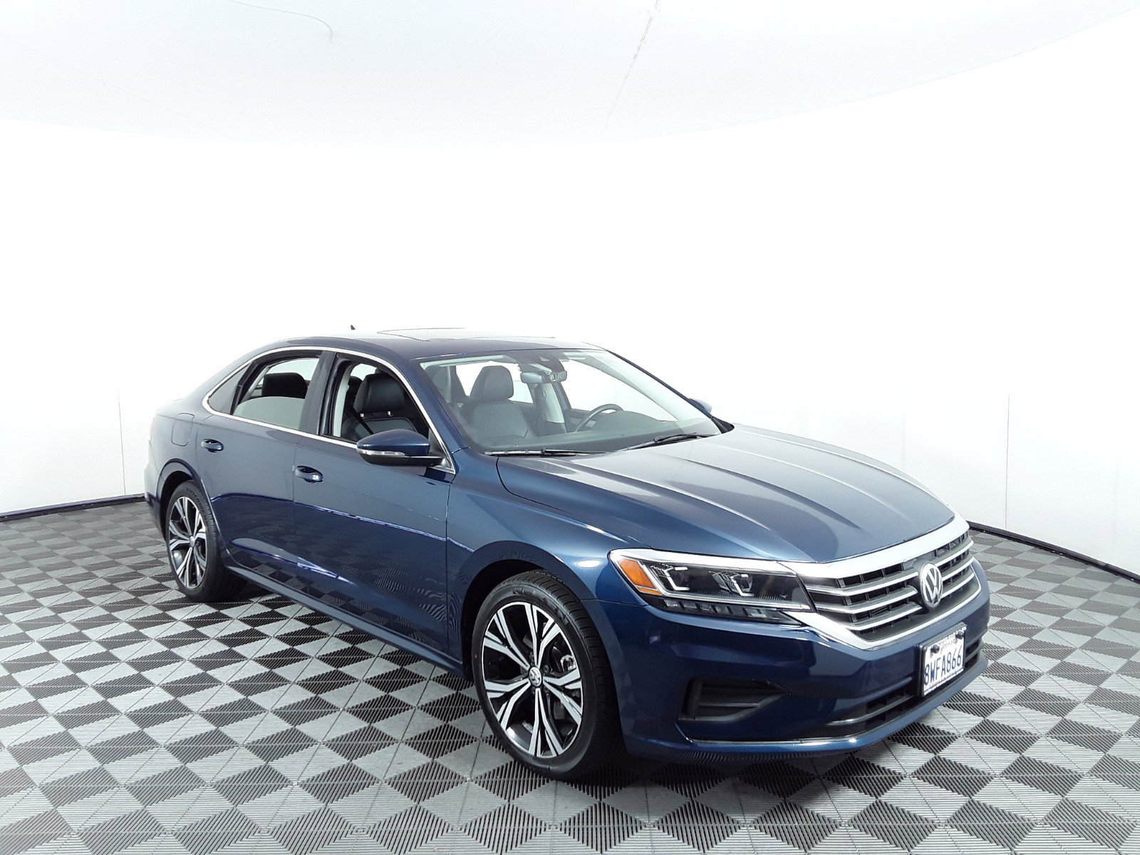 2021 Volkswagen Passat 2.0T SE Auto