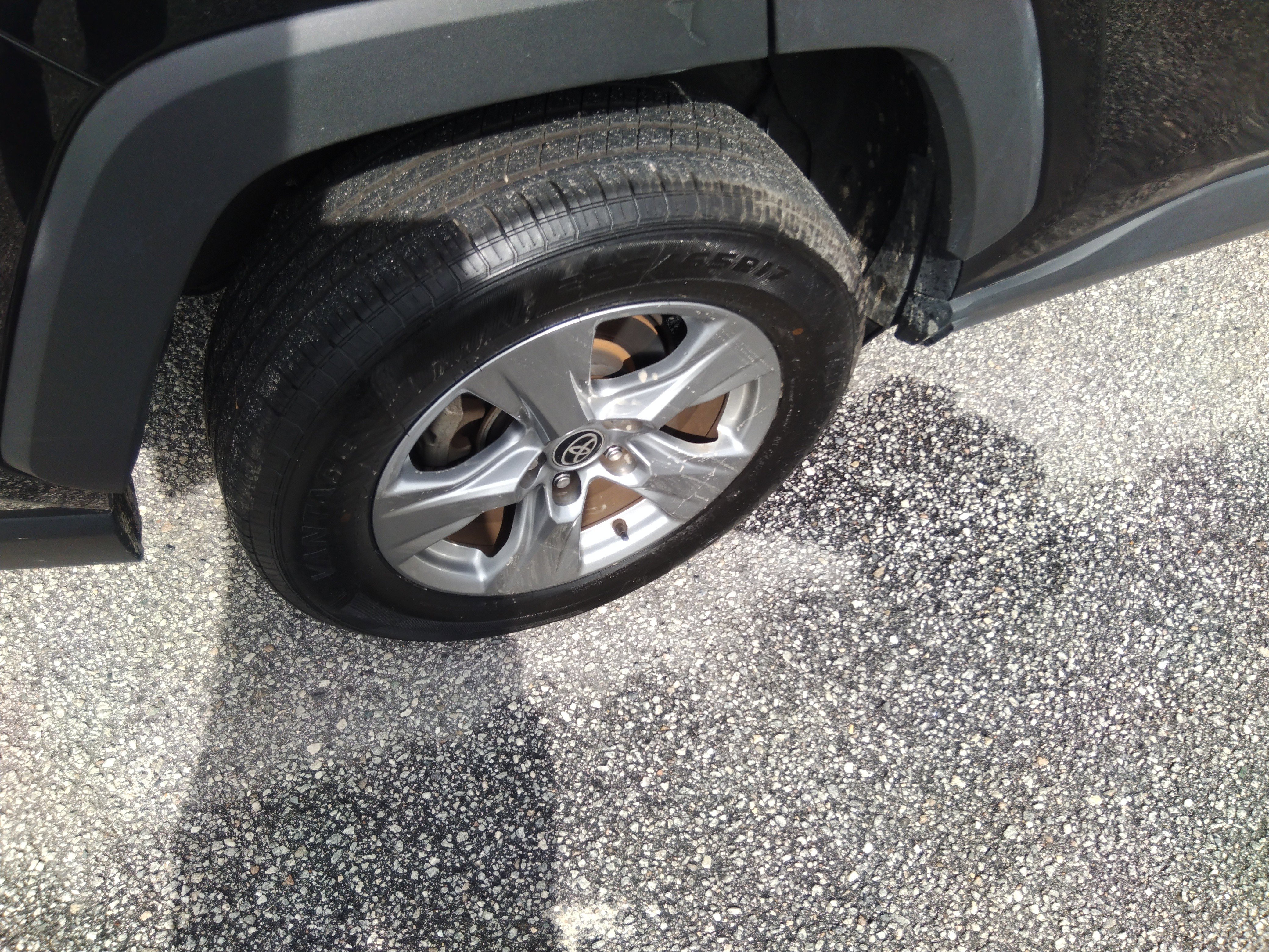 Image 10 of Used 2023 Toyota RAV4 XLE FWD