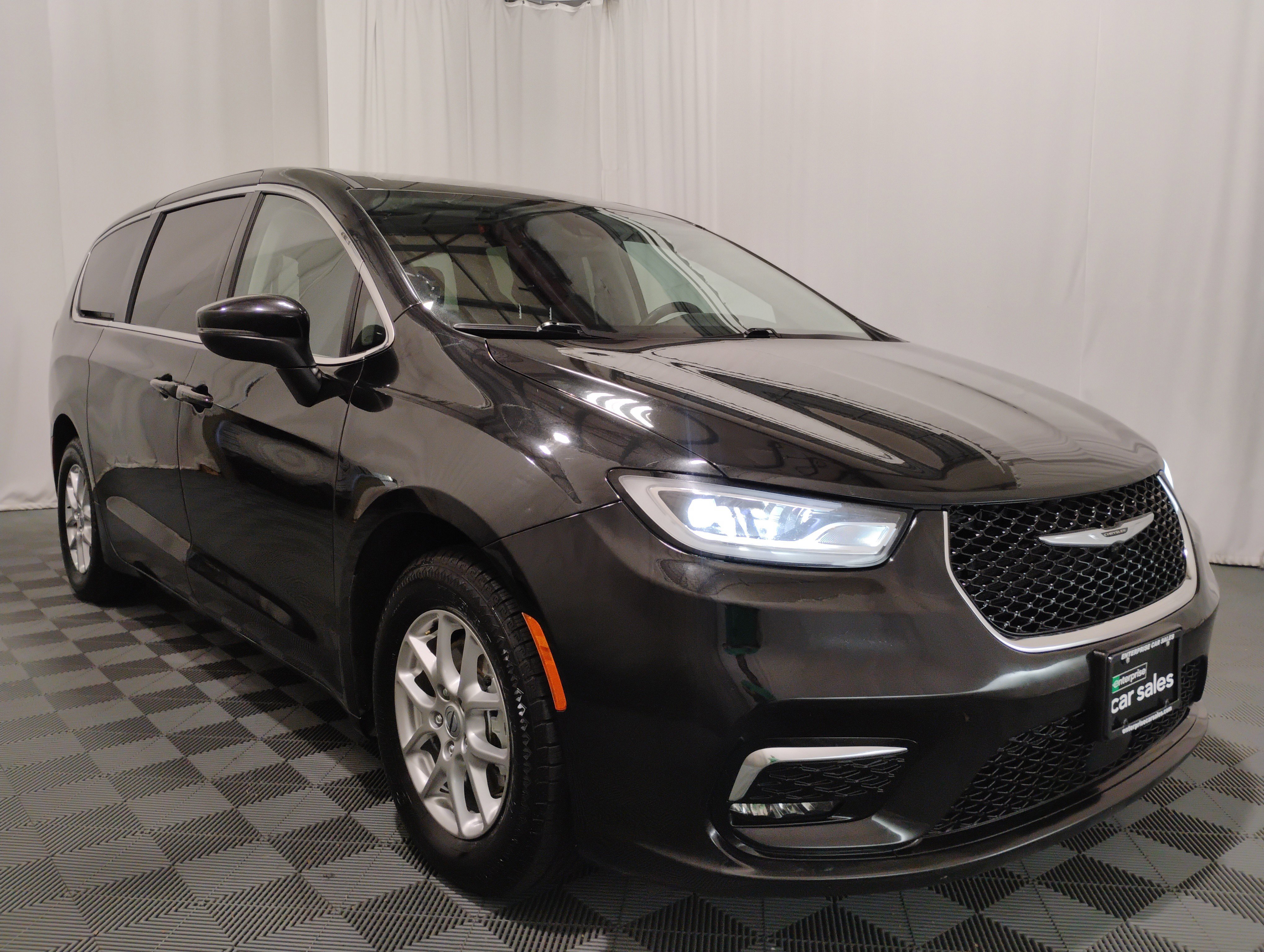 2023 Chrysler Pacifica Touring L FWD