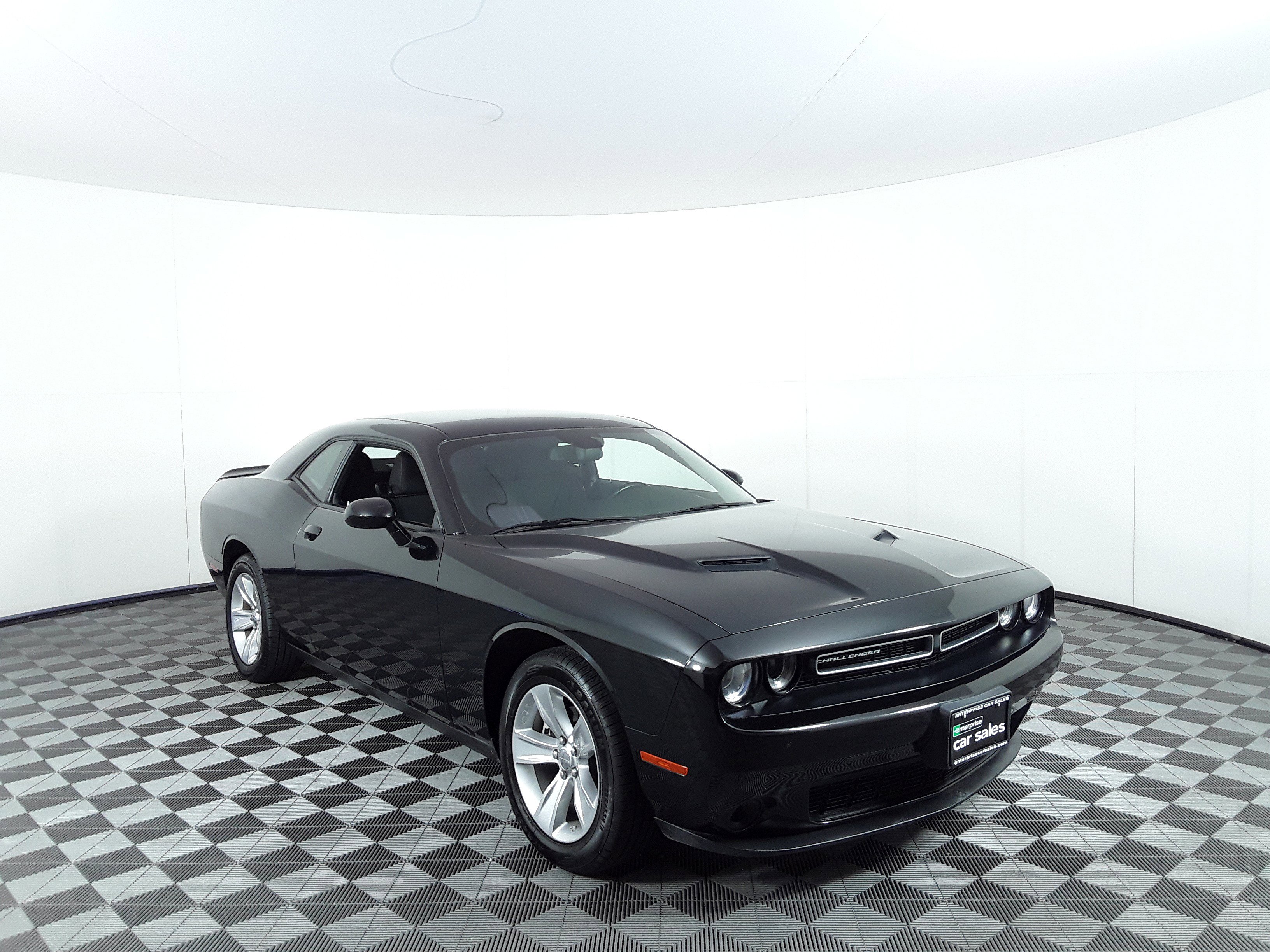 2023 Dodge Challenger SXT RWD