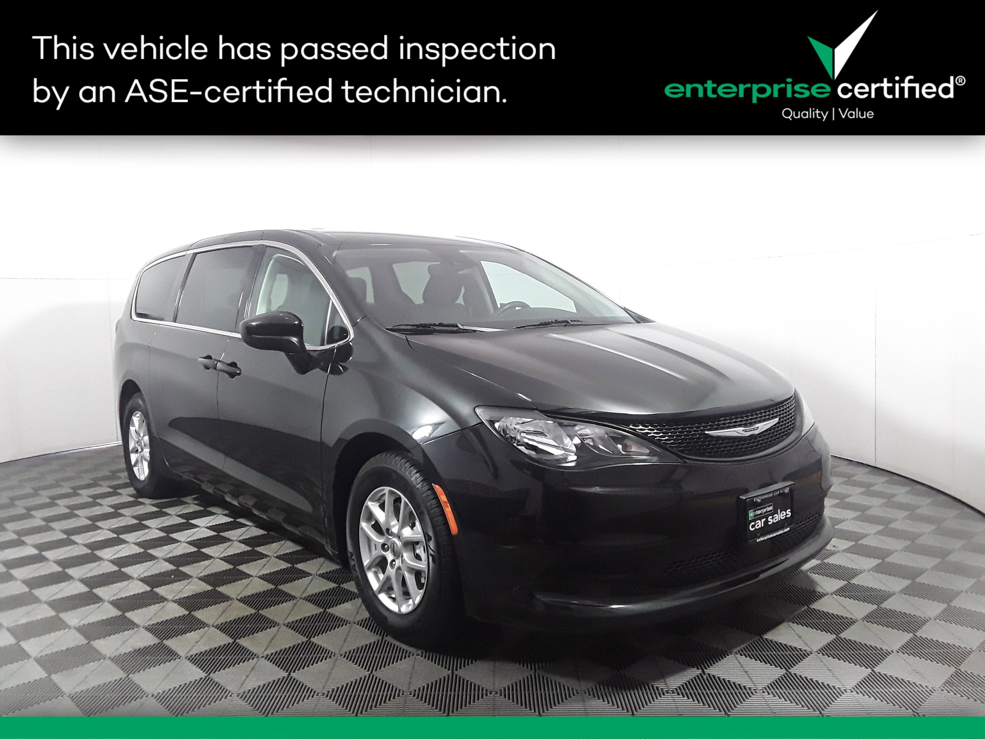 Used 2023 Chrysler Voyager LX FWD