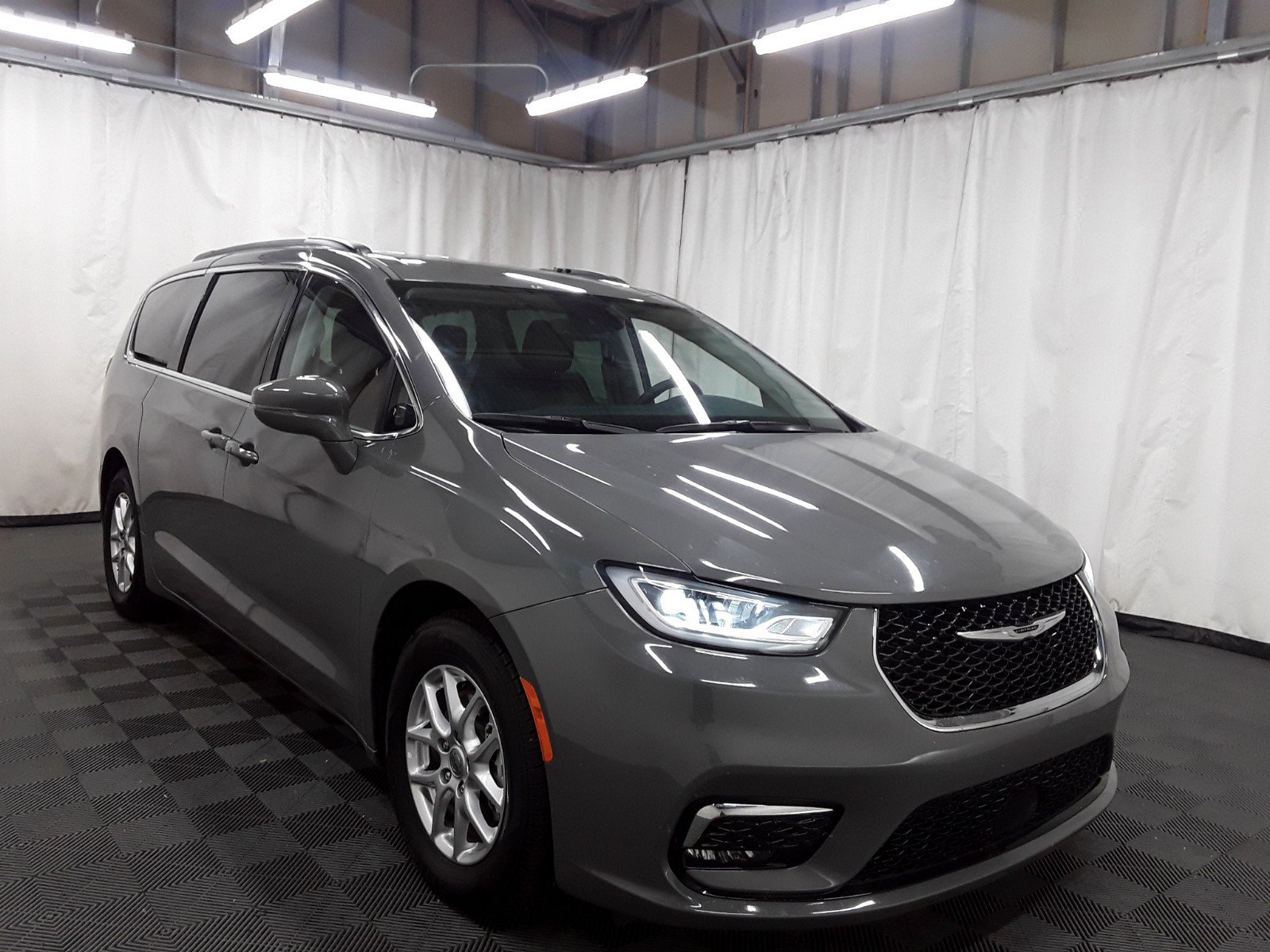 2022 Chrysler Pacifica Touring L FWD