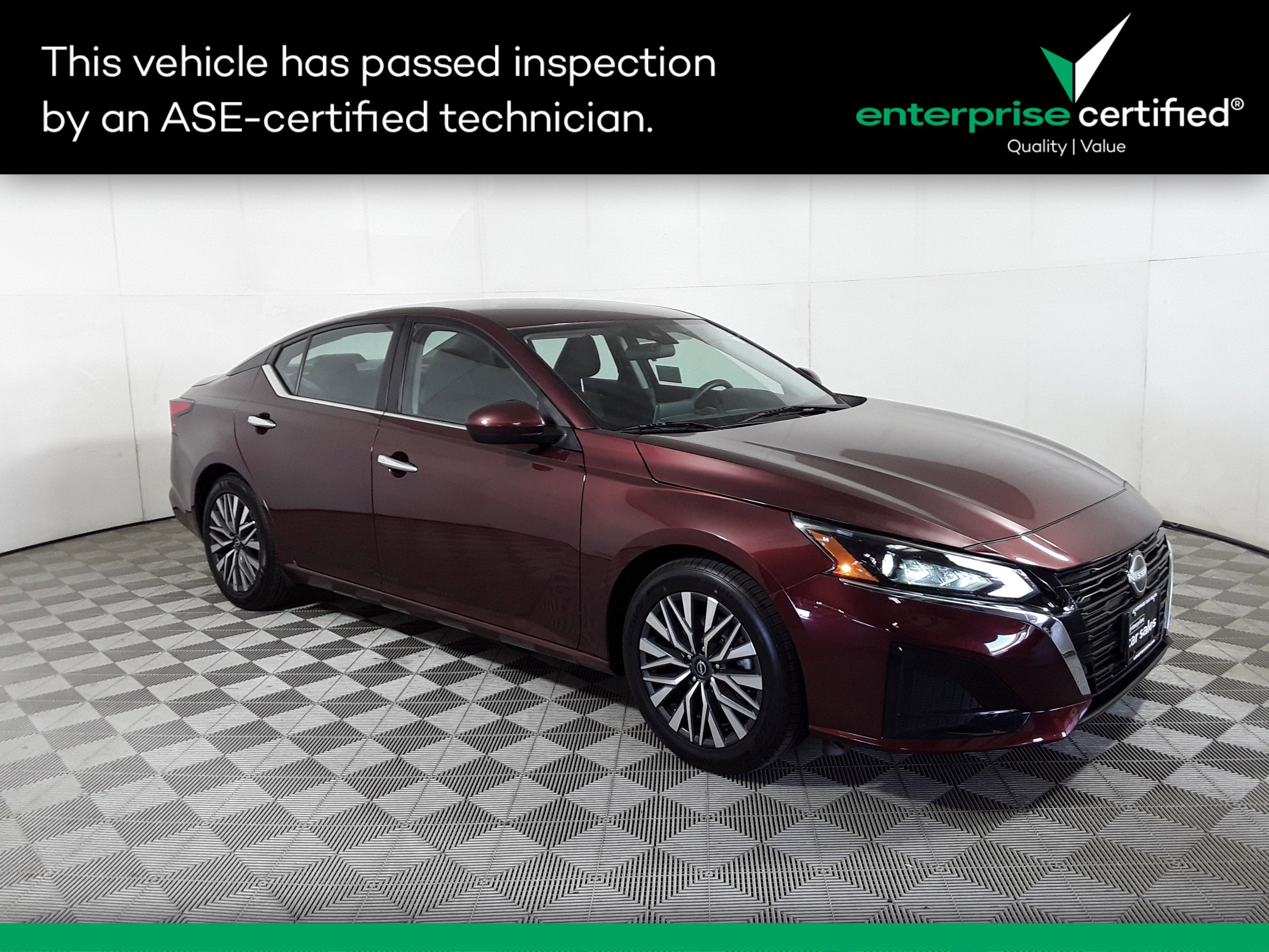 Used 2023 Nissan Altima 2.5 SV Sedan