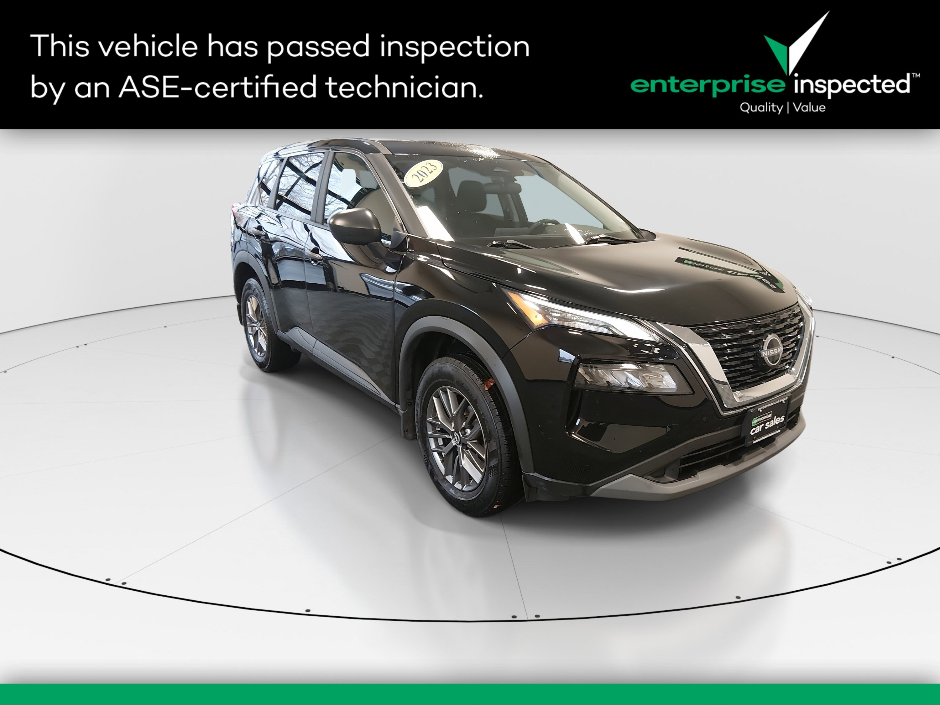 2023 Nissan Rogue S's photo