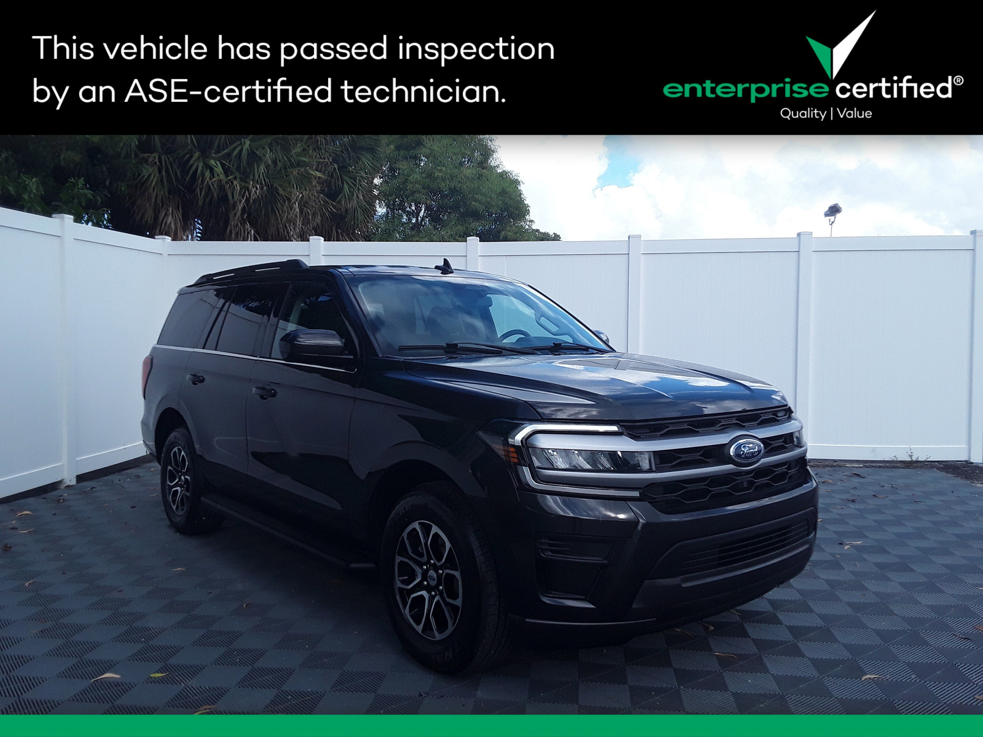 Used 2023 Ford Expedition XLT 4x2