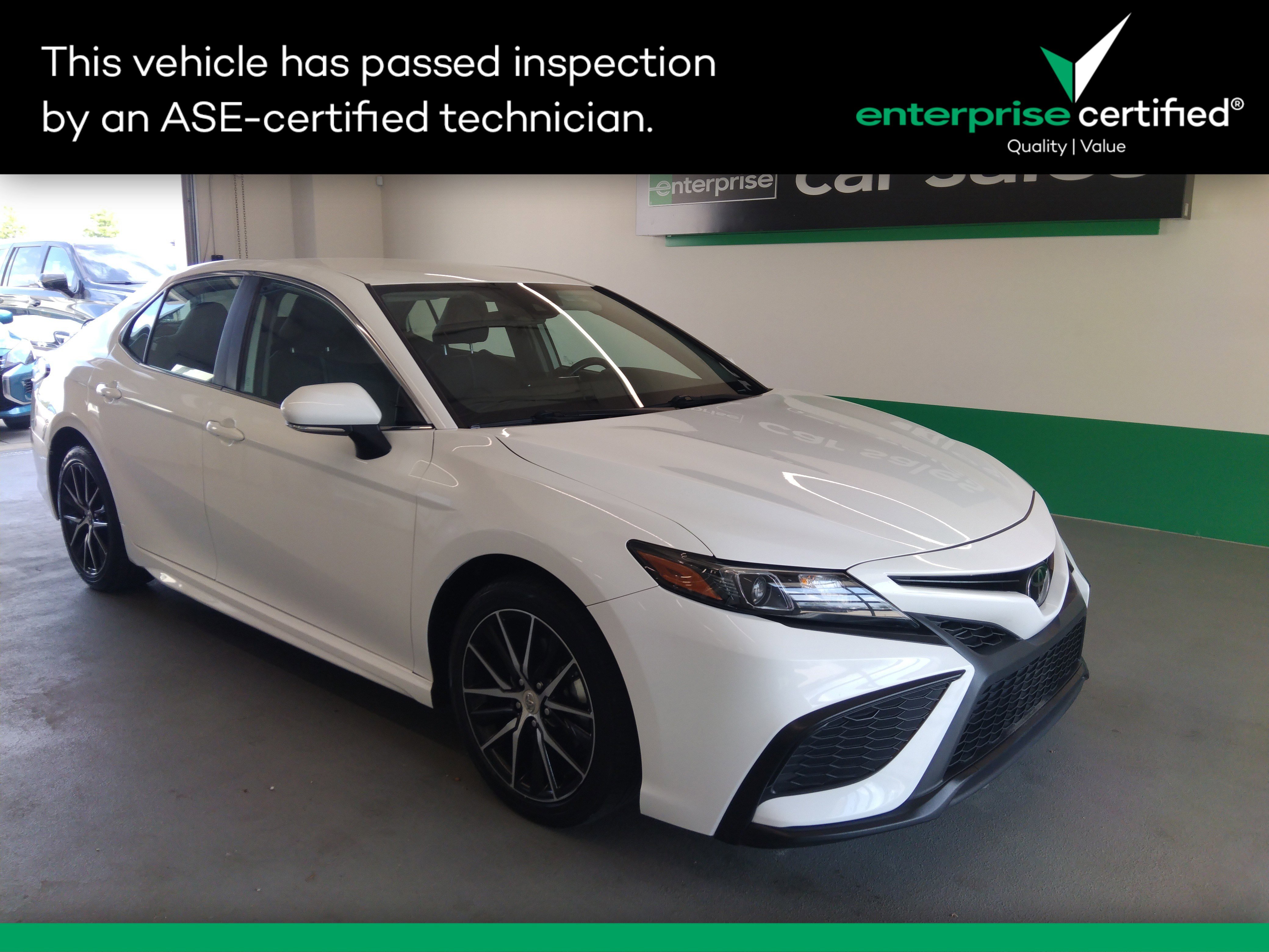 2023 Toyota Camry SE Auto