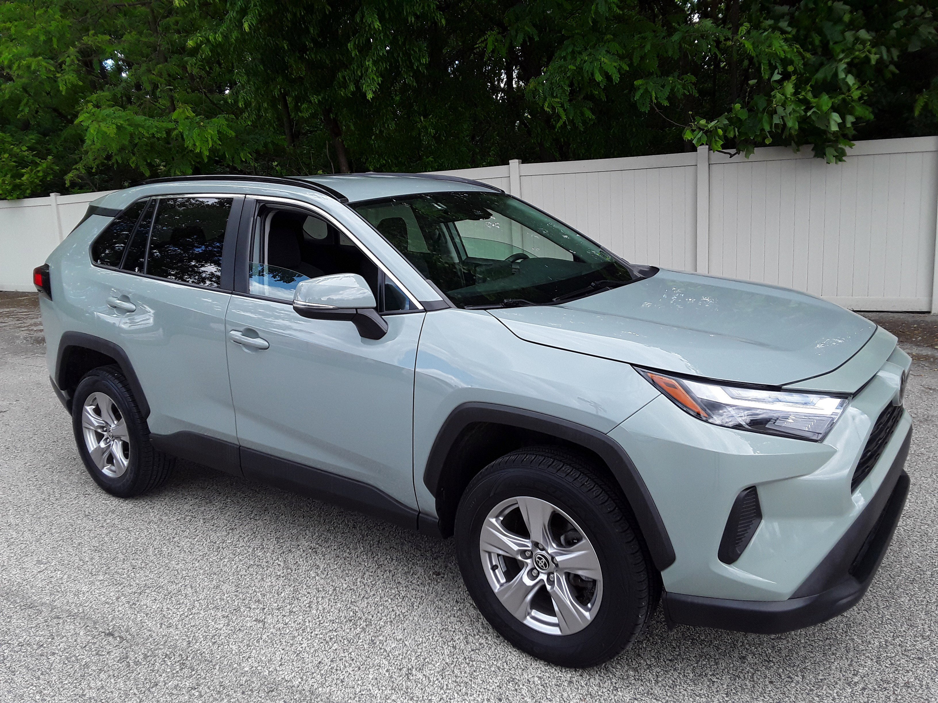 2022 Toyota RAV4 XLE AWD