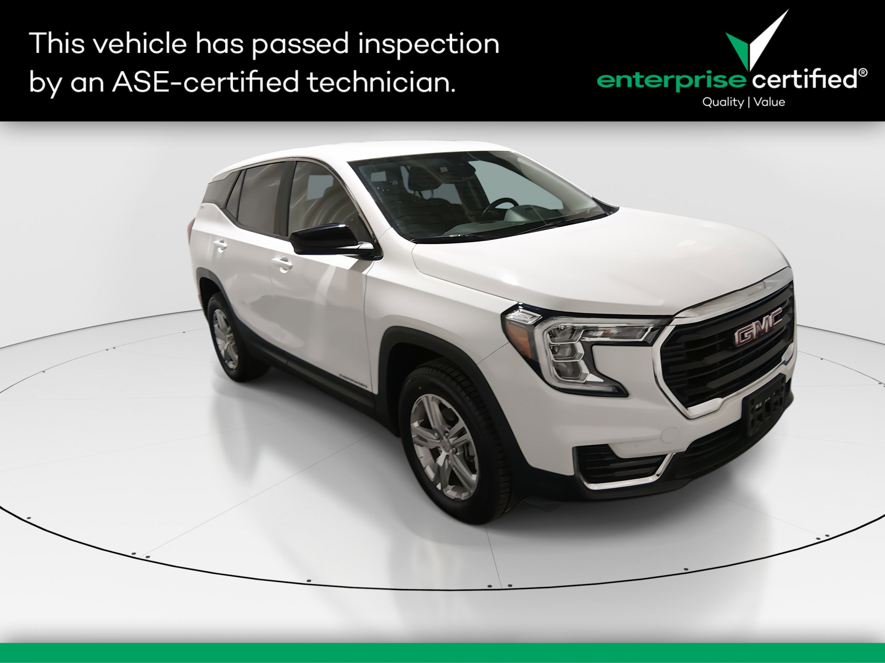 2024 GMC Terrain SLE's photo