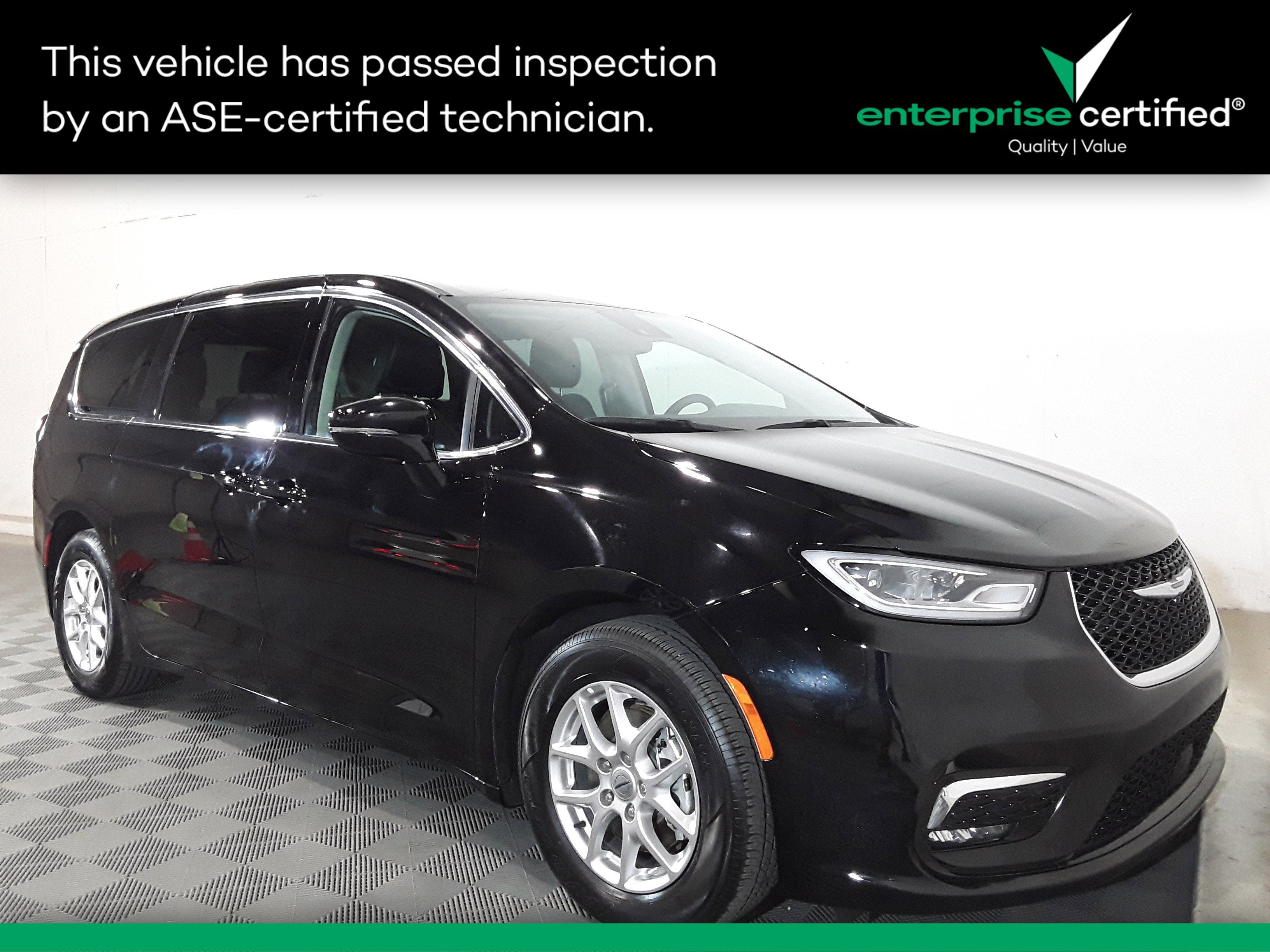 Used 2024 Chrysler Pacifica Touring L FWD