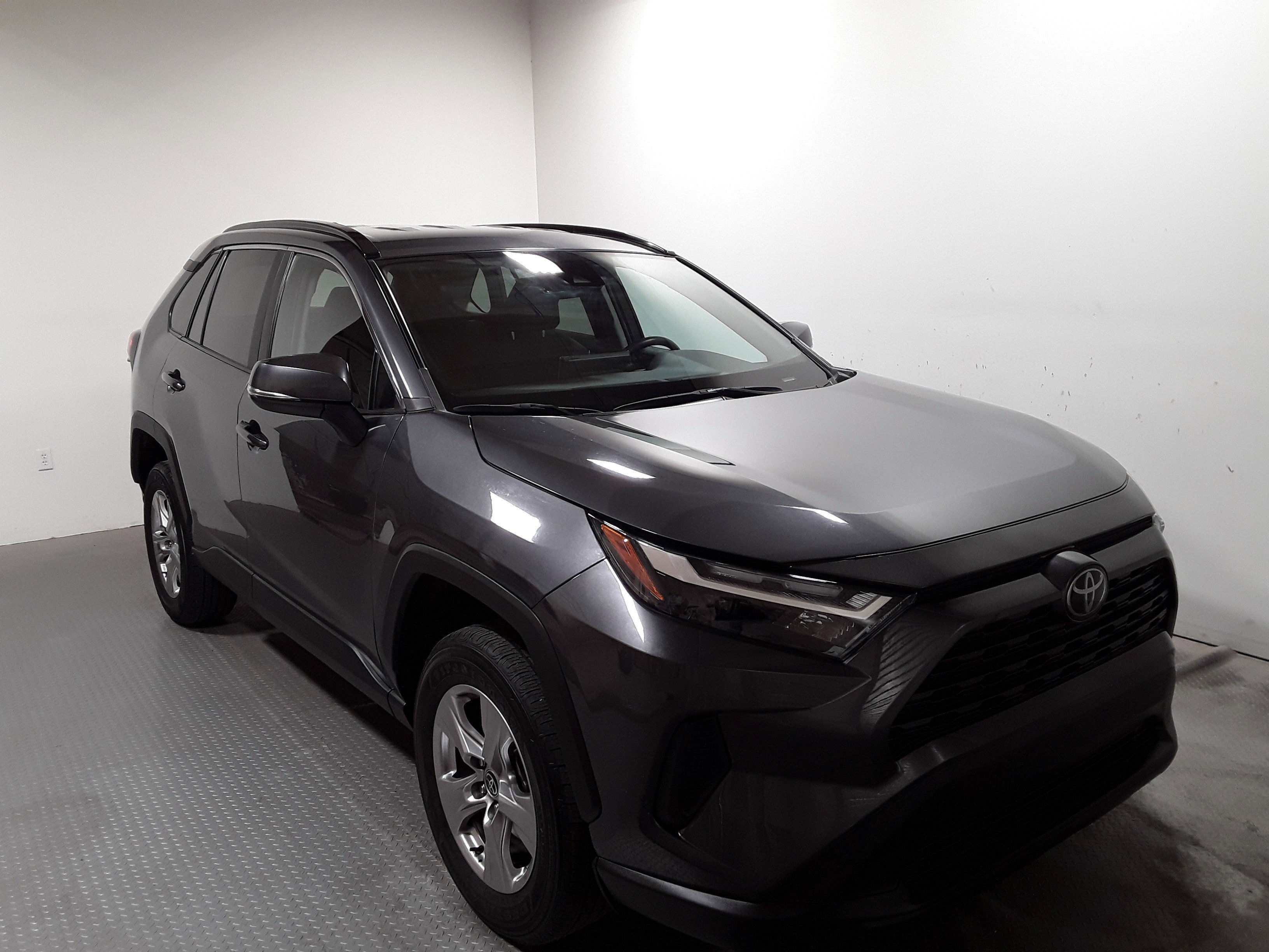 2023 Toyota RAV4 XLE FWD