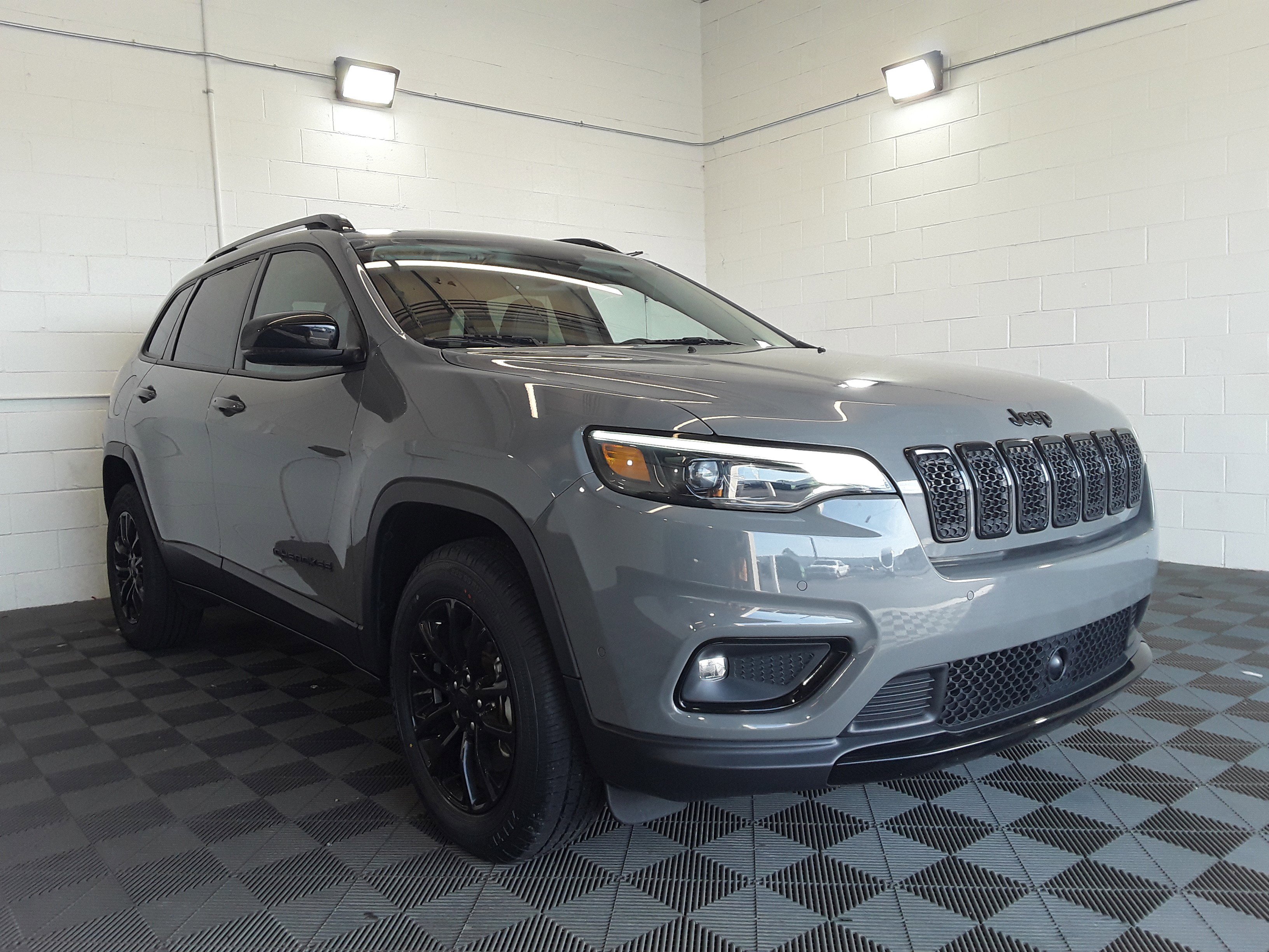 2023 Jeep Cherokee Altitude Lux 4x4