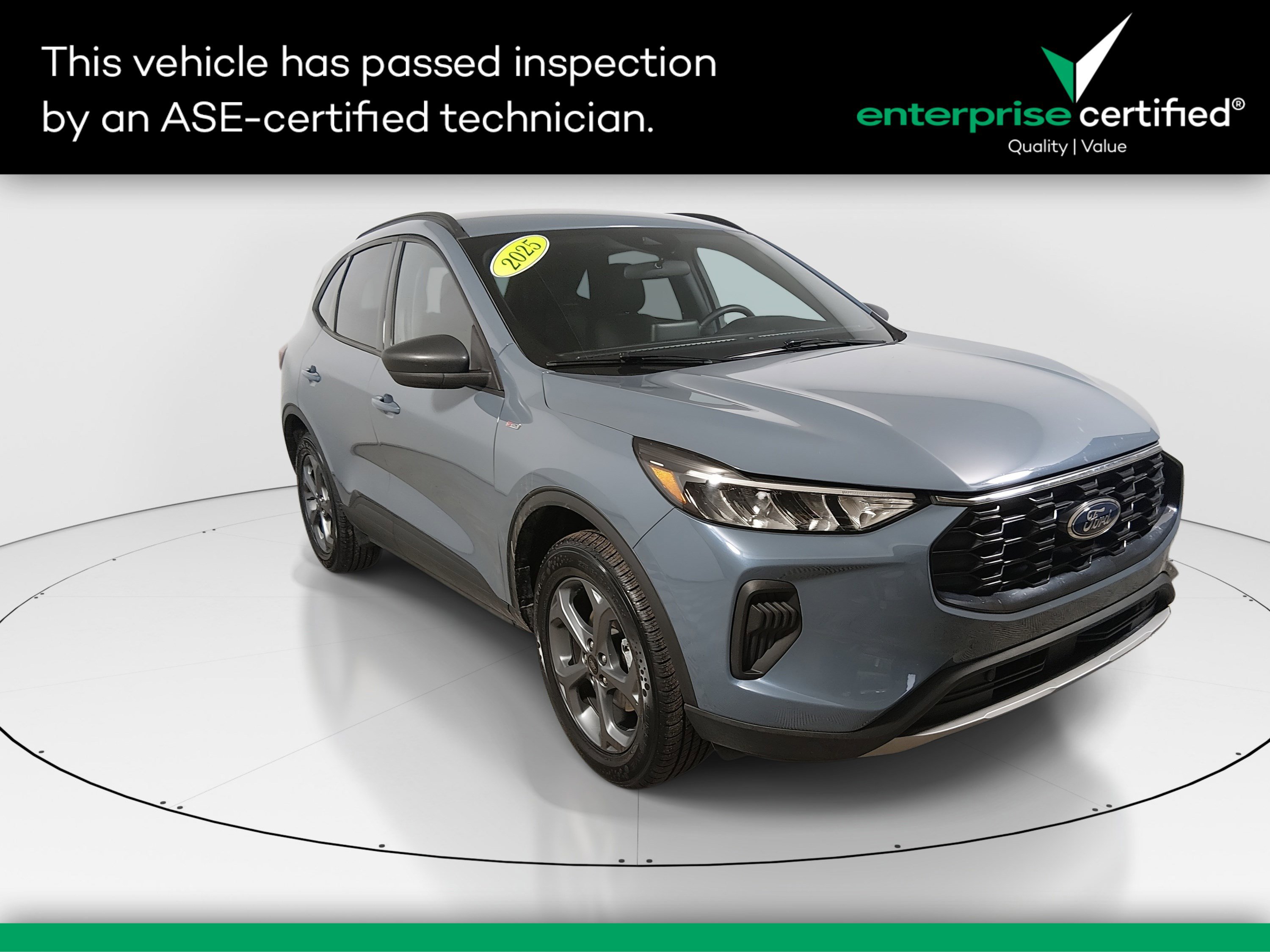 2025 Ford Escape ST-Line's photo