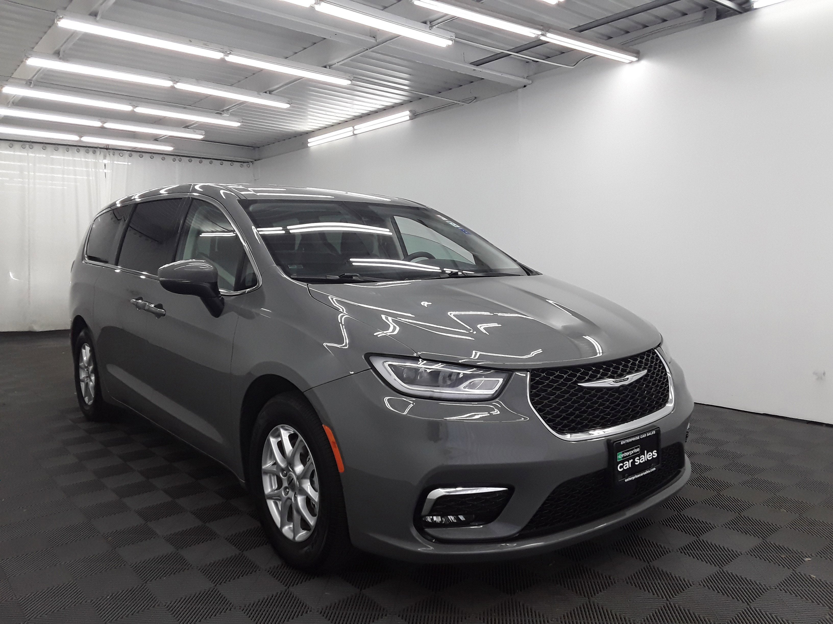 2023 Chrysler Pacifica Touring L FWD