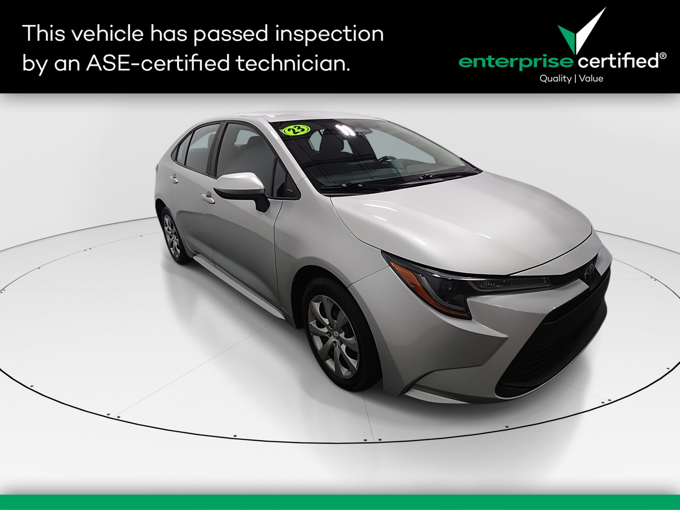 2023 Toyota Corolla LE's photo