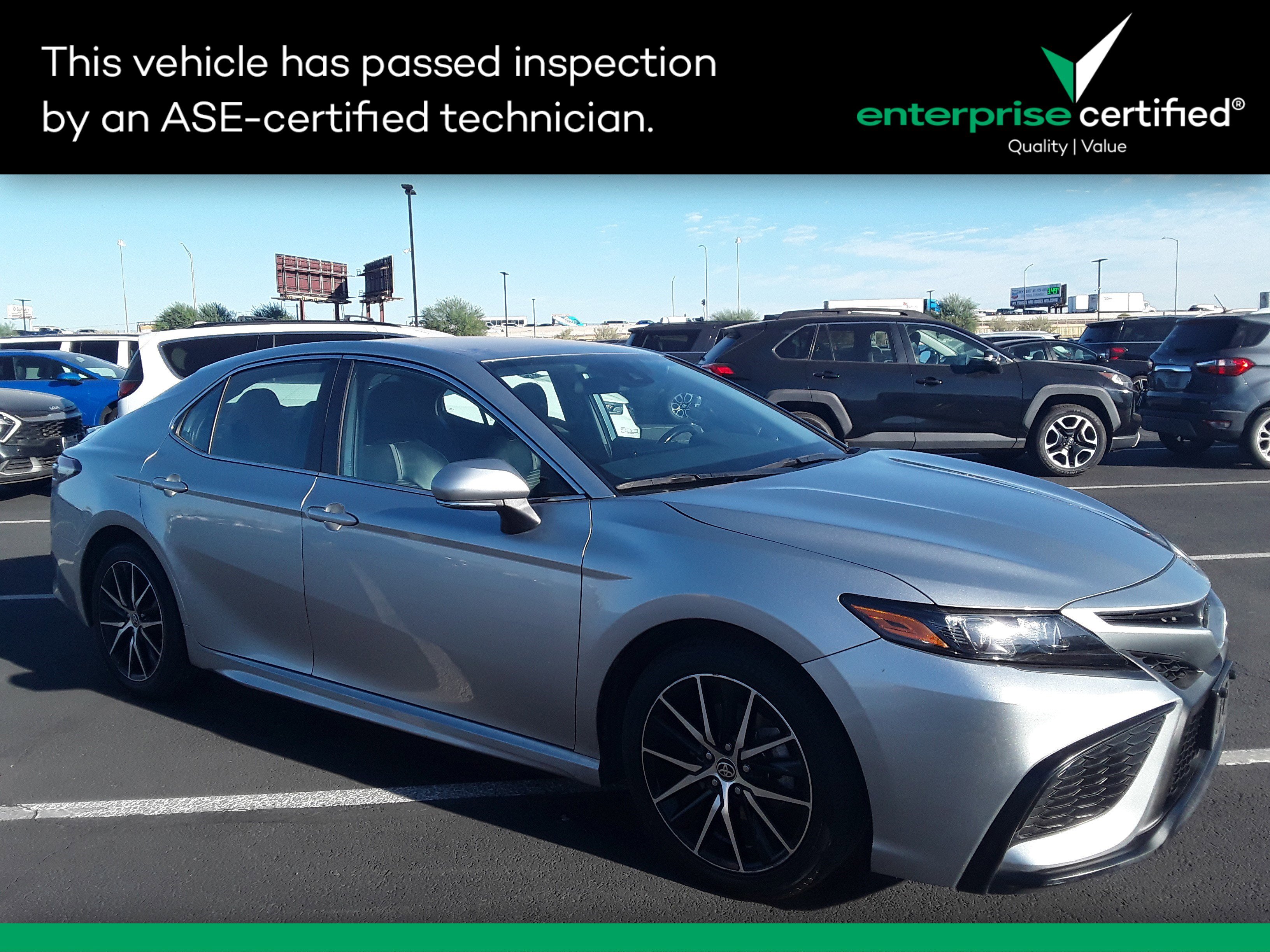 Used 2023 Toyota Camry SE Auto