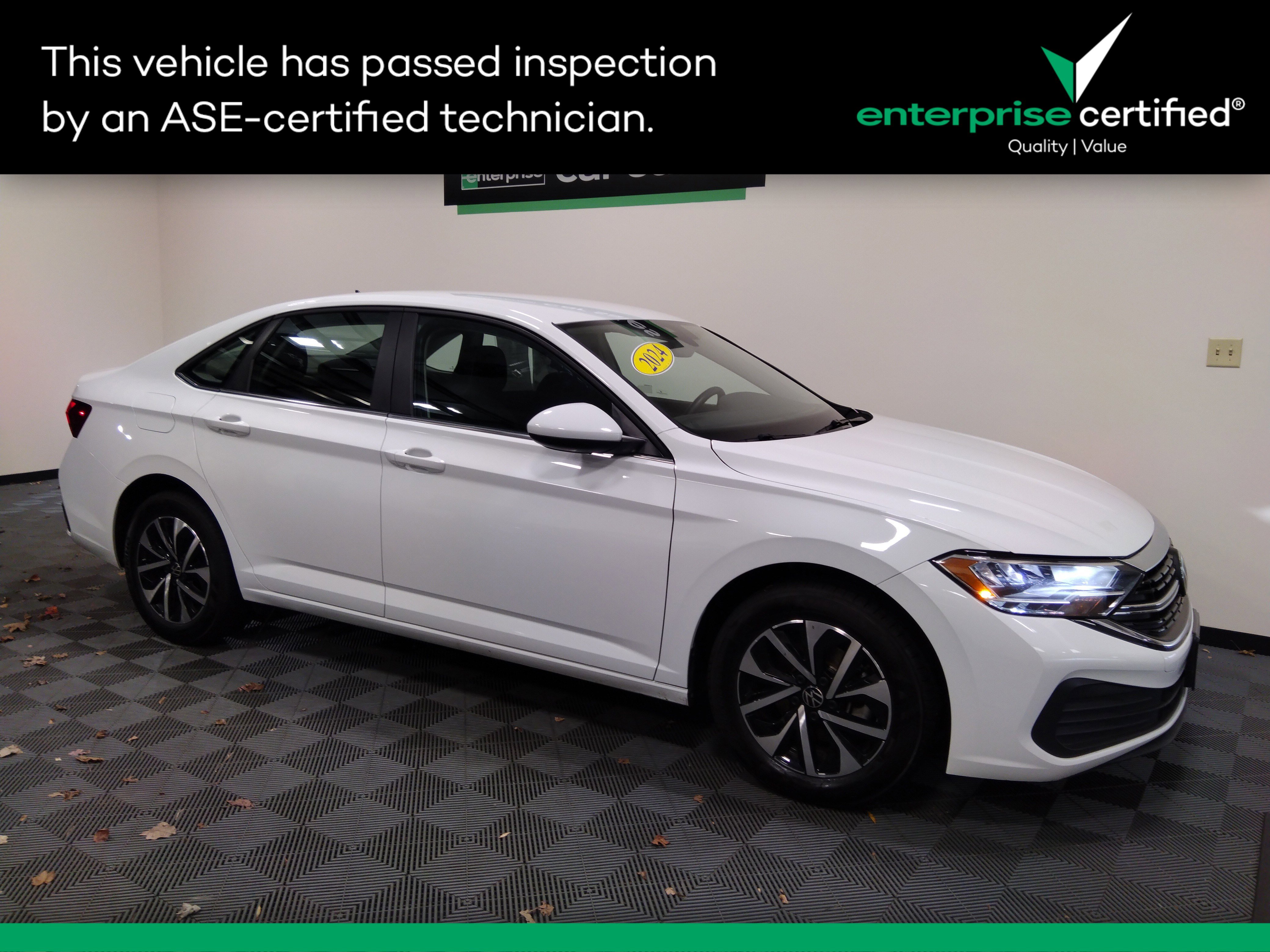 2024 Volkswagen Jetta S's photo