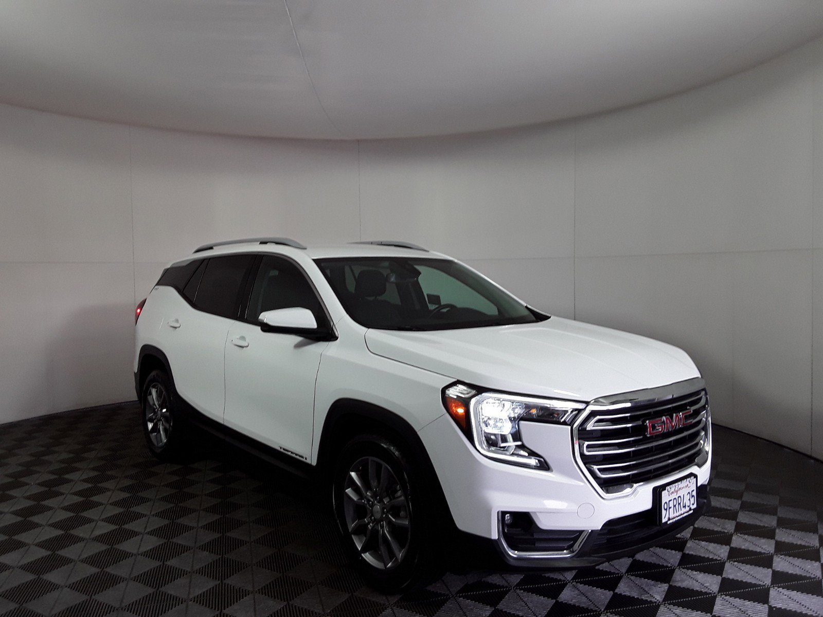 2023 GMC Terrain FWD 4dr SLT